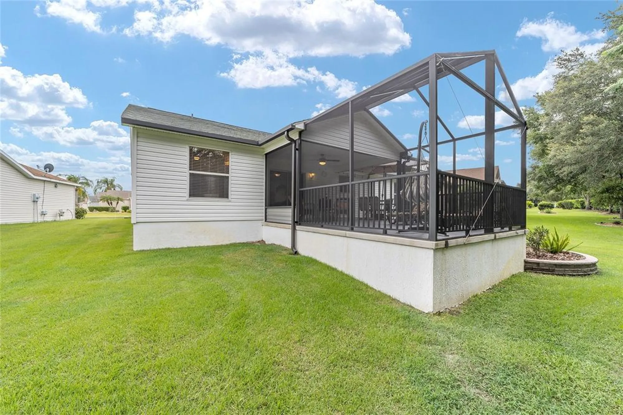 Property Slideshow image 38 of 58 | 2020 harston trl, The Villages, FL, 32162