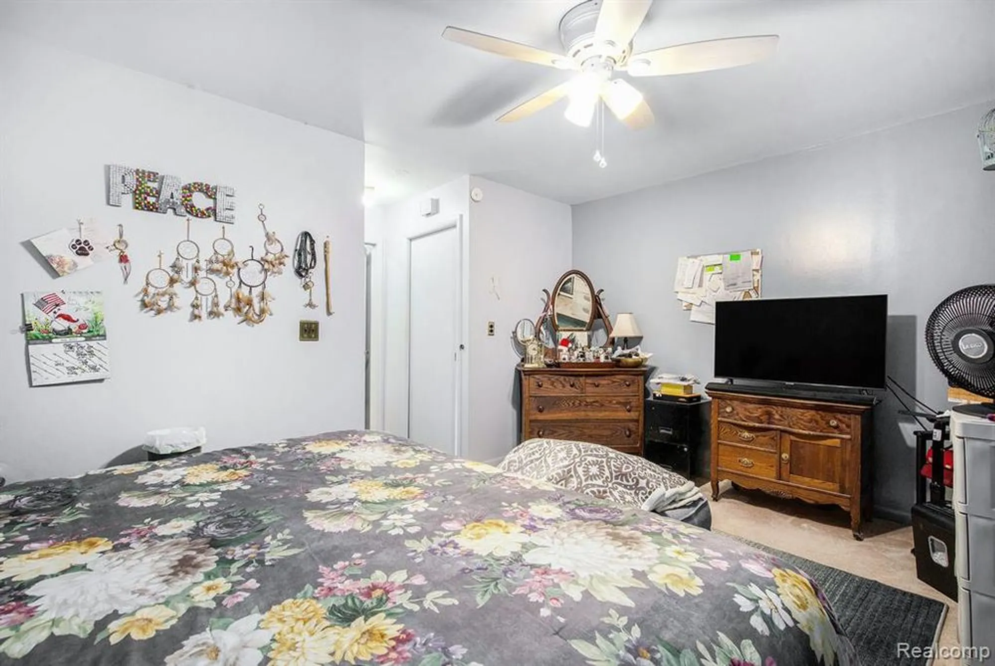 Property Slideshow image 14 of 28 | 25235 franklin ter # 8, South Lyon, MI, 48178