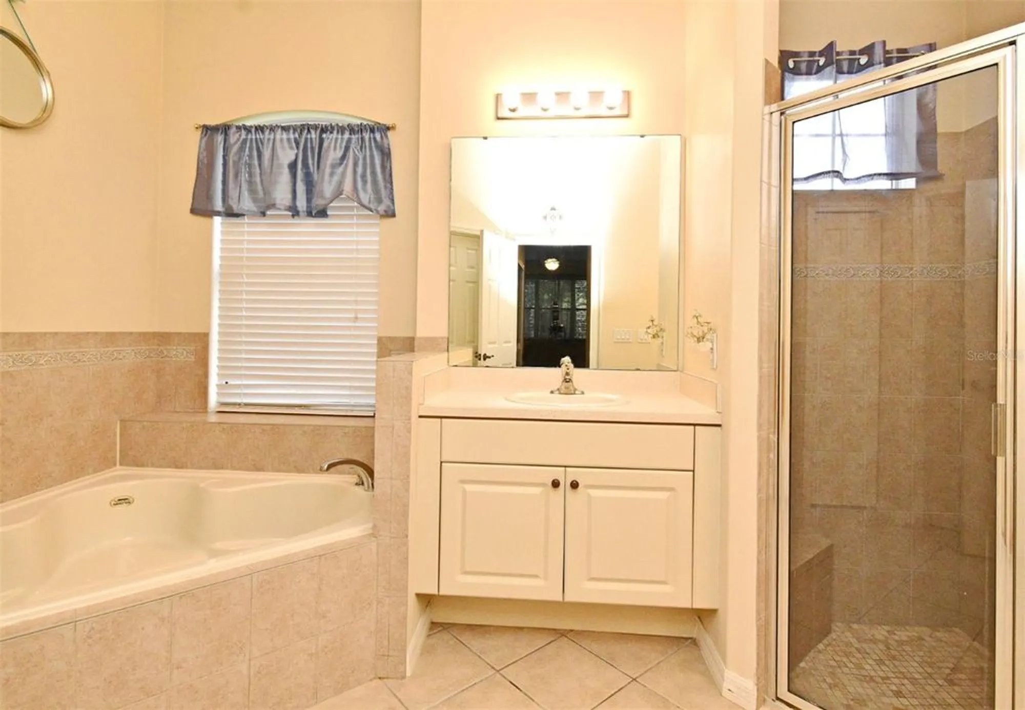 Property Slideshow image 26 of 48 | 2503 squaw crk, Clermont, FL, 34711
