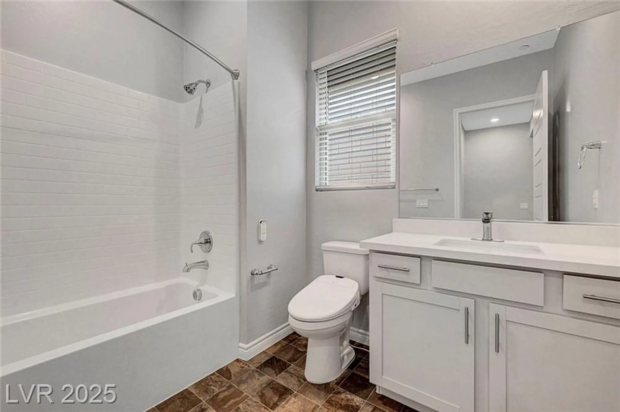Property Slideshow image 34 of 44 | 977 edinburgh fields ct, Las Vegas, NV, 89138