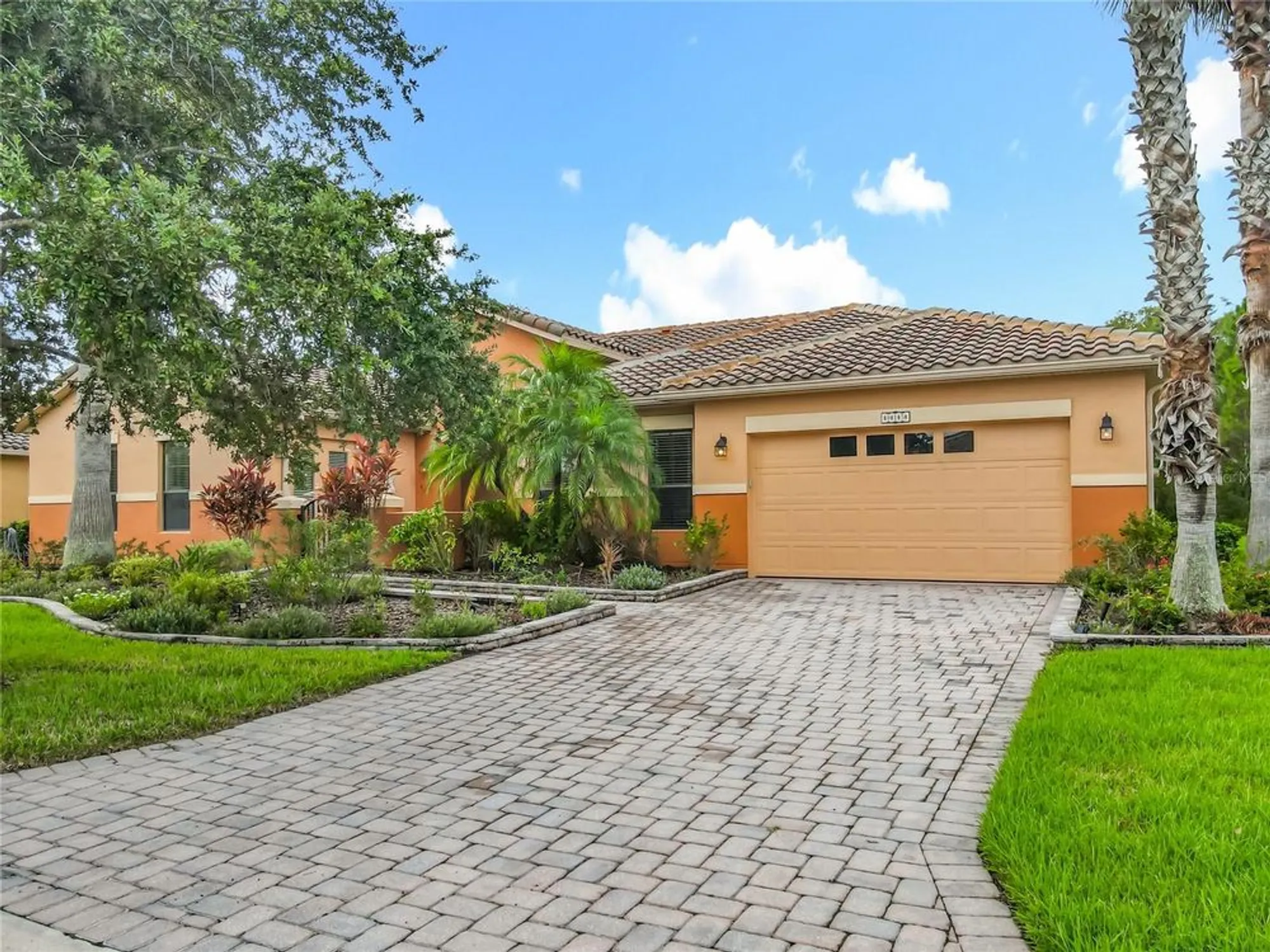 Property Slideshow image 55 of 84 | 915 san raphael st, Poinciana, FL, 34759