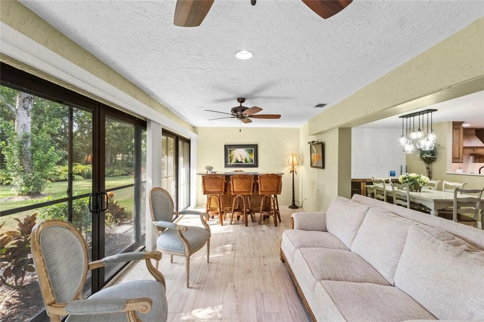 Property Slideshow image 29 of 38 | 7143 fairway bend ln, Sarasota, FL, 34243