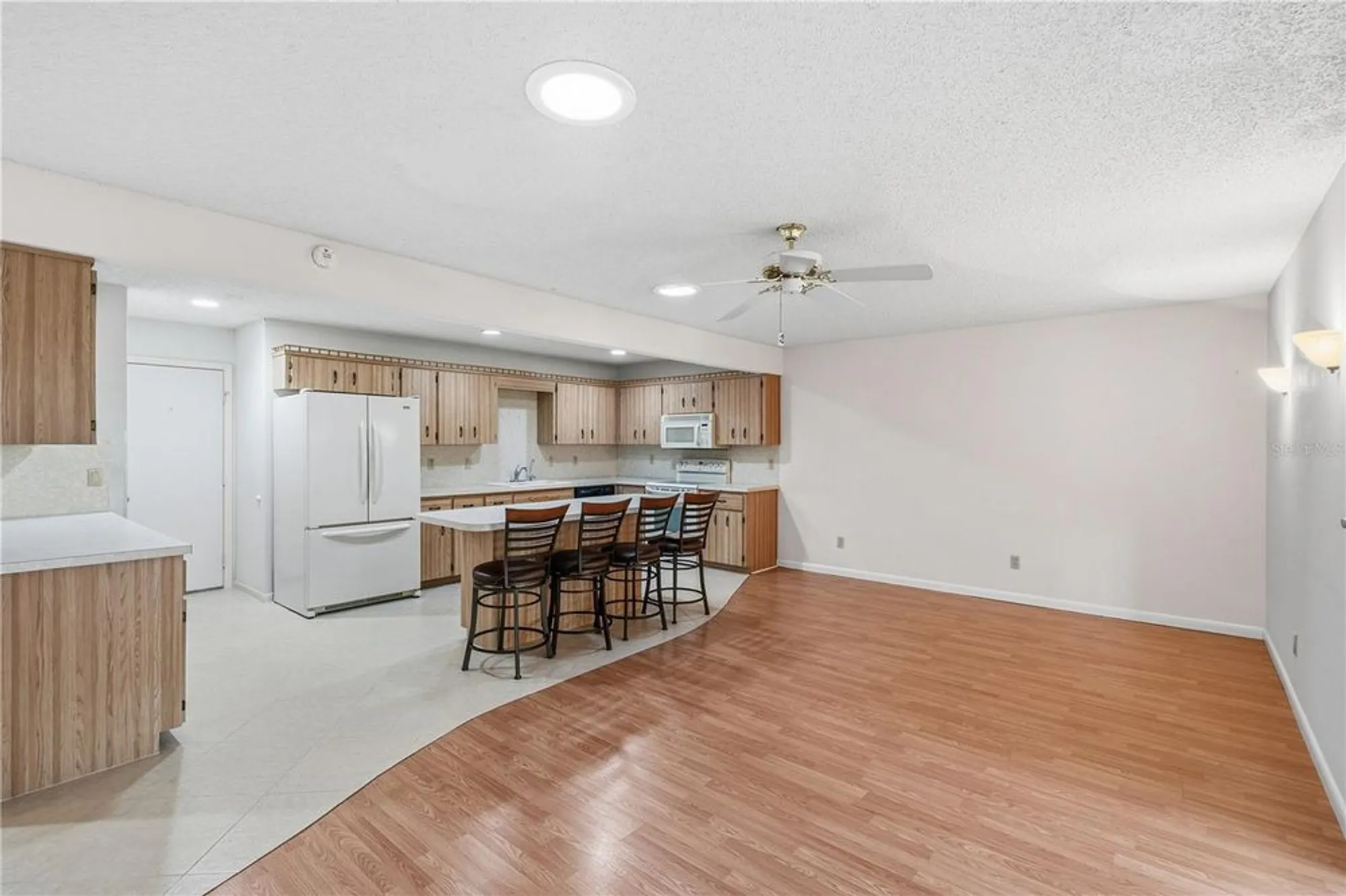 Property Slideshow image 21 of 60 | 8420 sw 92nd st b, Ocala, FL, 34481