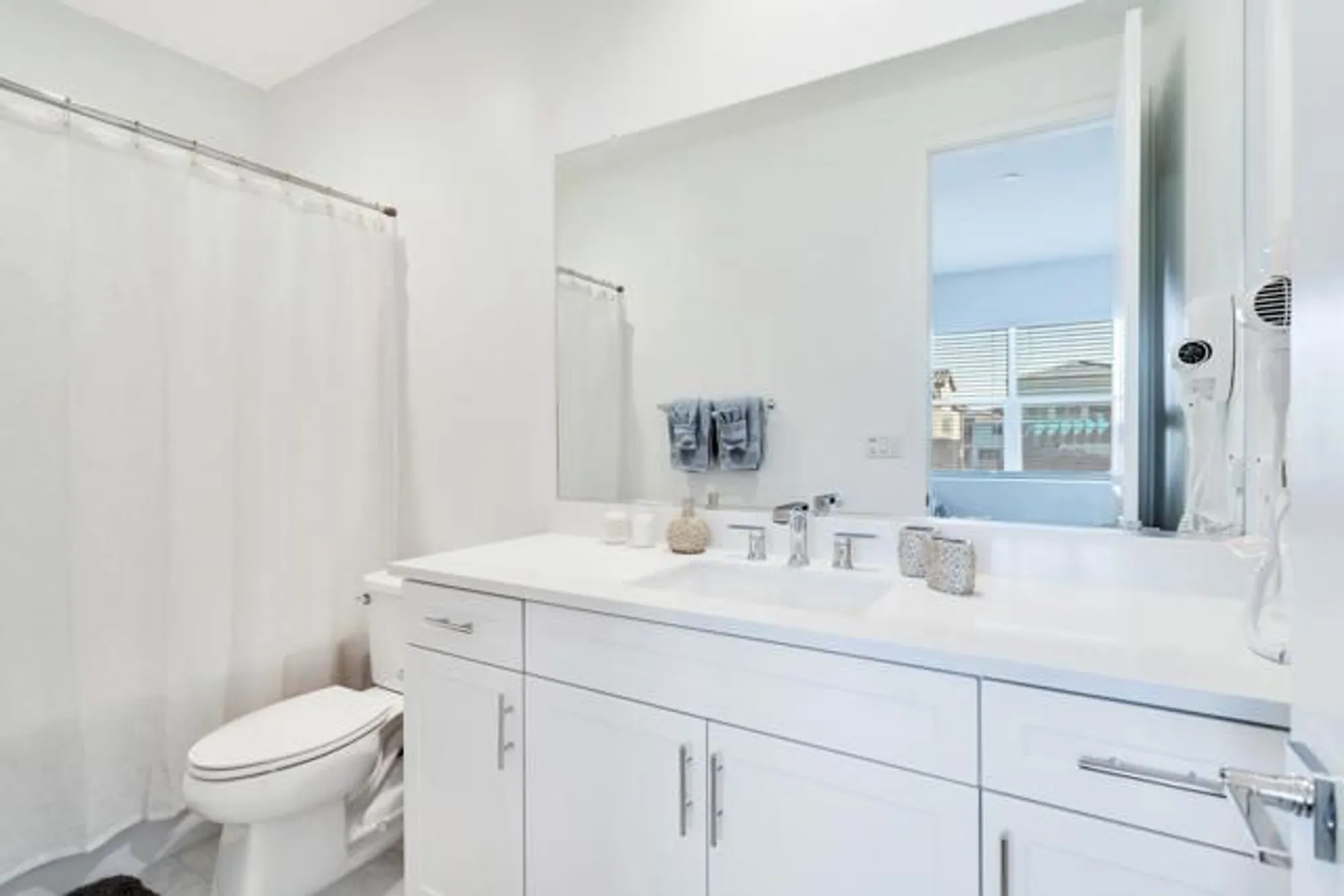 Property Slideshow image 44 of 99 | 43180 portuale ct, Indio, CA, 92203