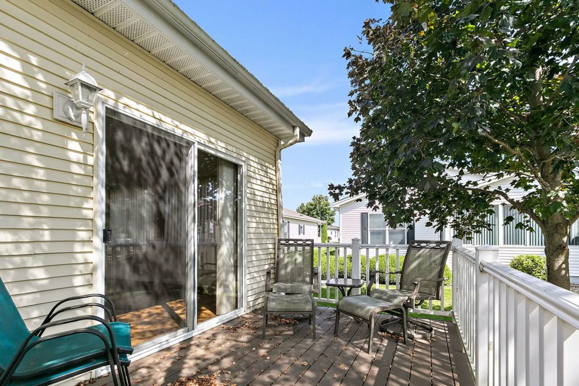 Property Slideshow image 25 of 31 | 115 hunter ct, Grayslake, IL, 60030