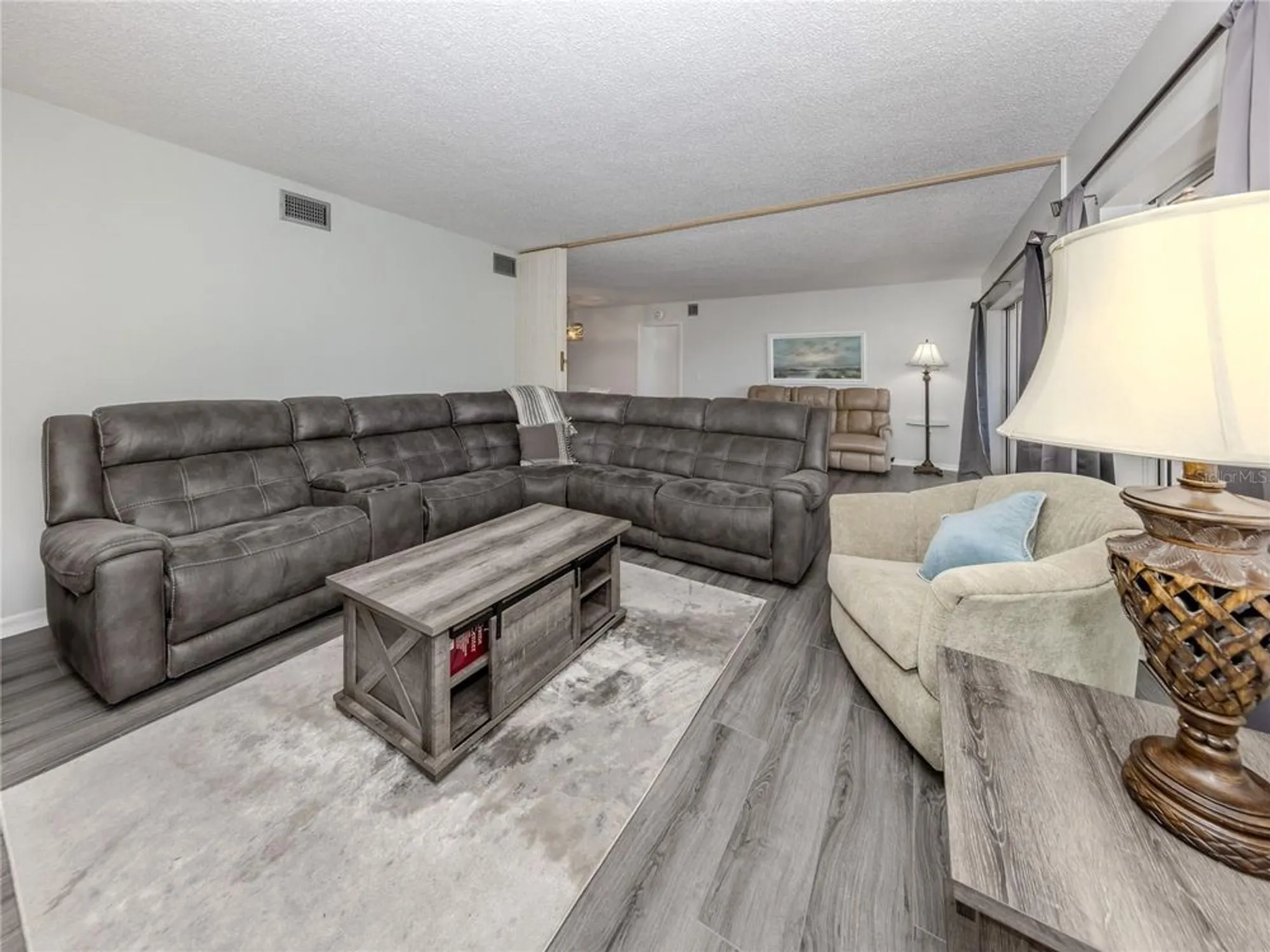 Property Slideshow image 8 of 68 | 437 cerromar ln unit 312, Venice, FL, 34293