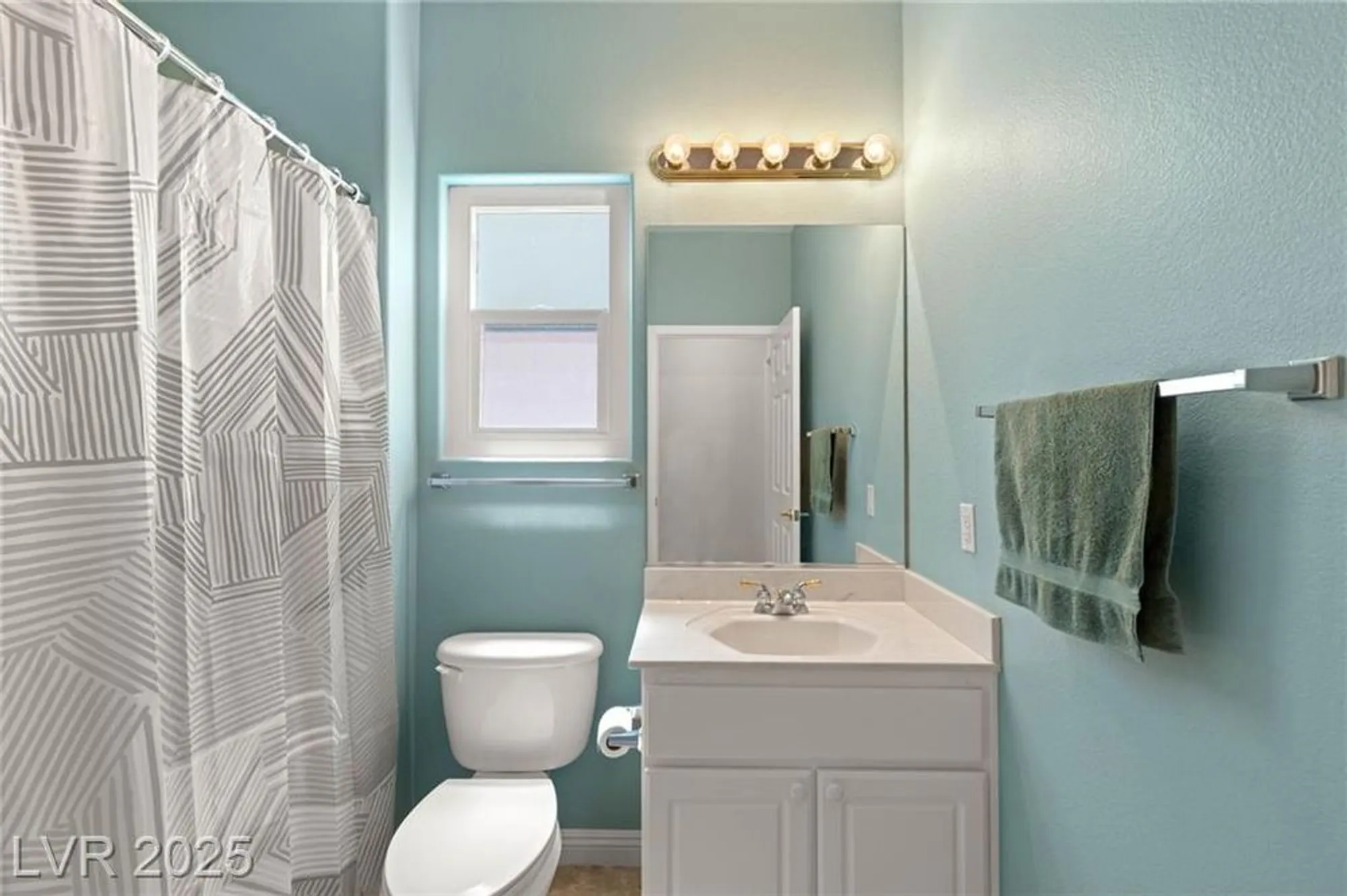 Property Slideshow image 24 of 28 | 2069 colvin run dr, Henderson, NV, 89052