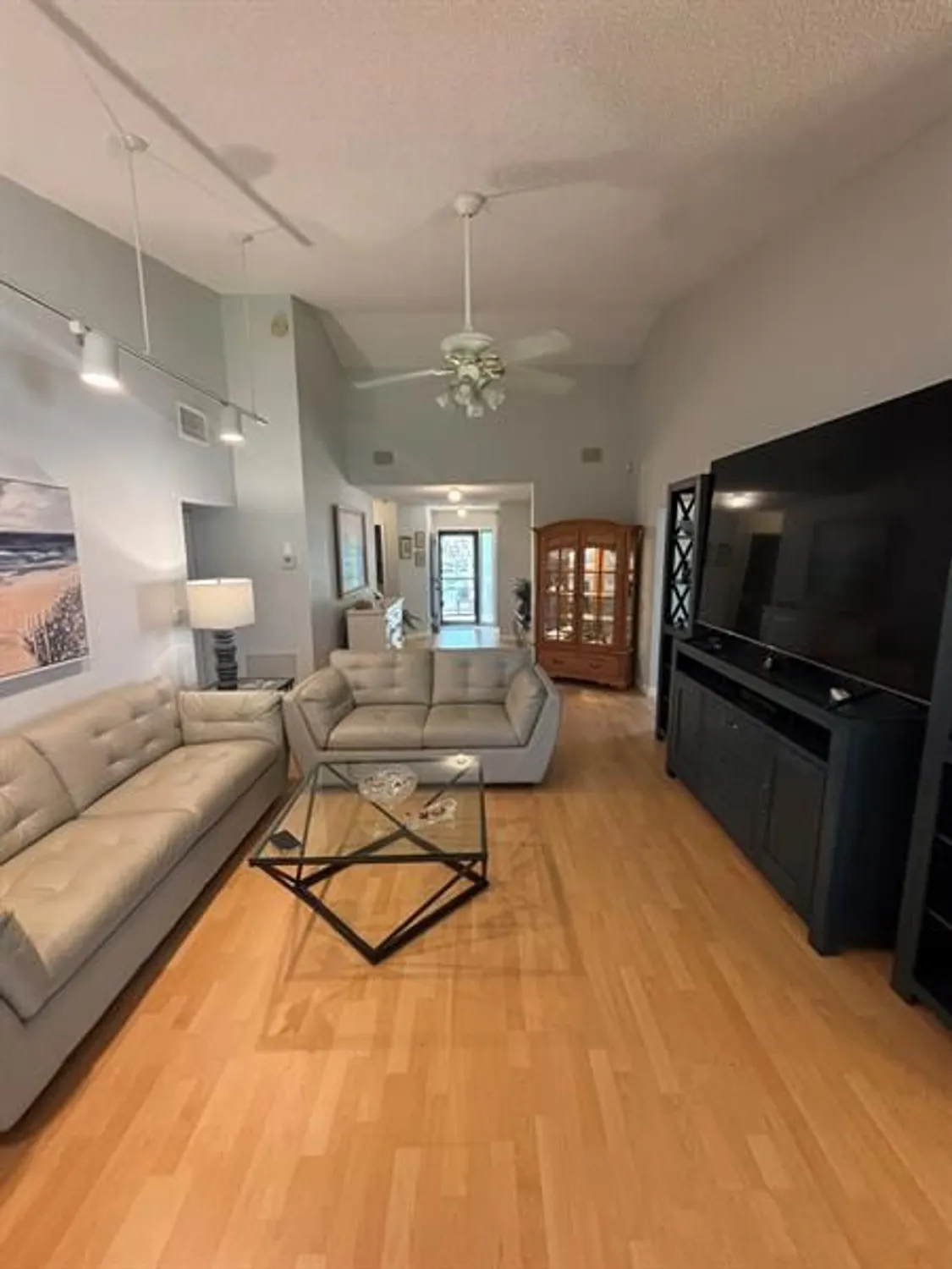 Property Slideshow image 19 of 21 | 4928 boxwood cir, Boynton Beach, FL, 33436