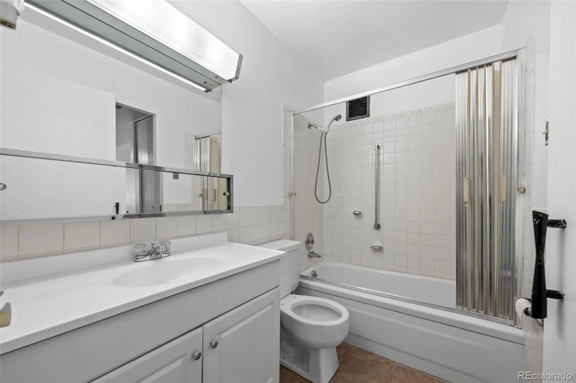 Property Slideshow image 23 of 36 | 755 s clinton st 7b, Denver, CO, 80247