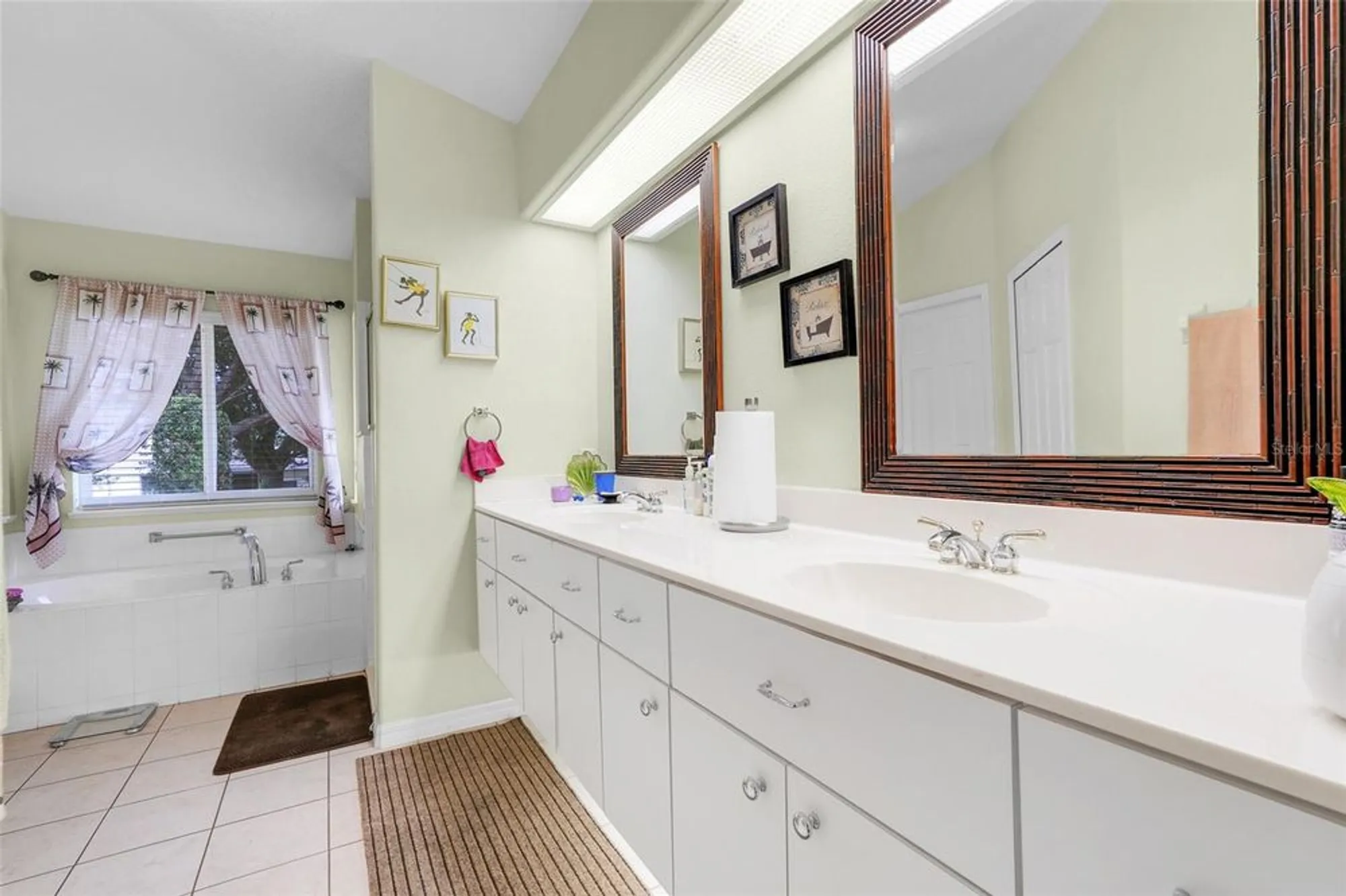Property Slideshow image 19 of 43 | 4950 glen coe st, Leesburg, FL, 34748