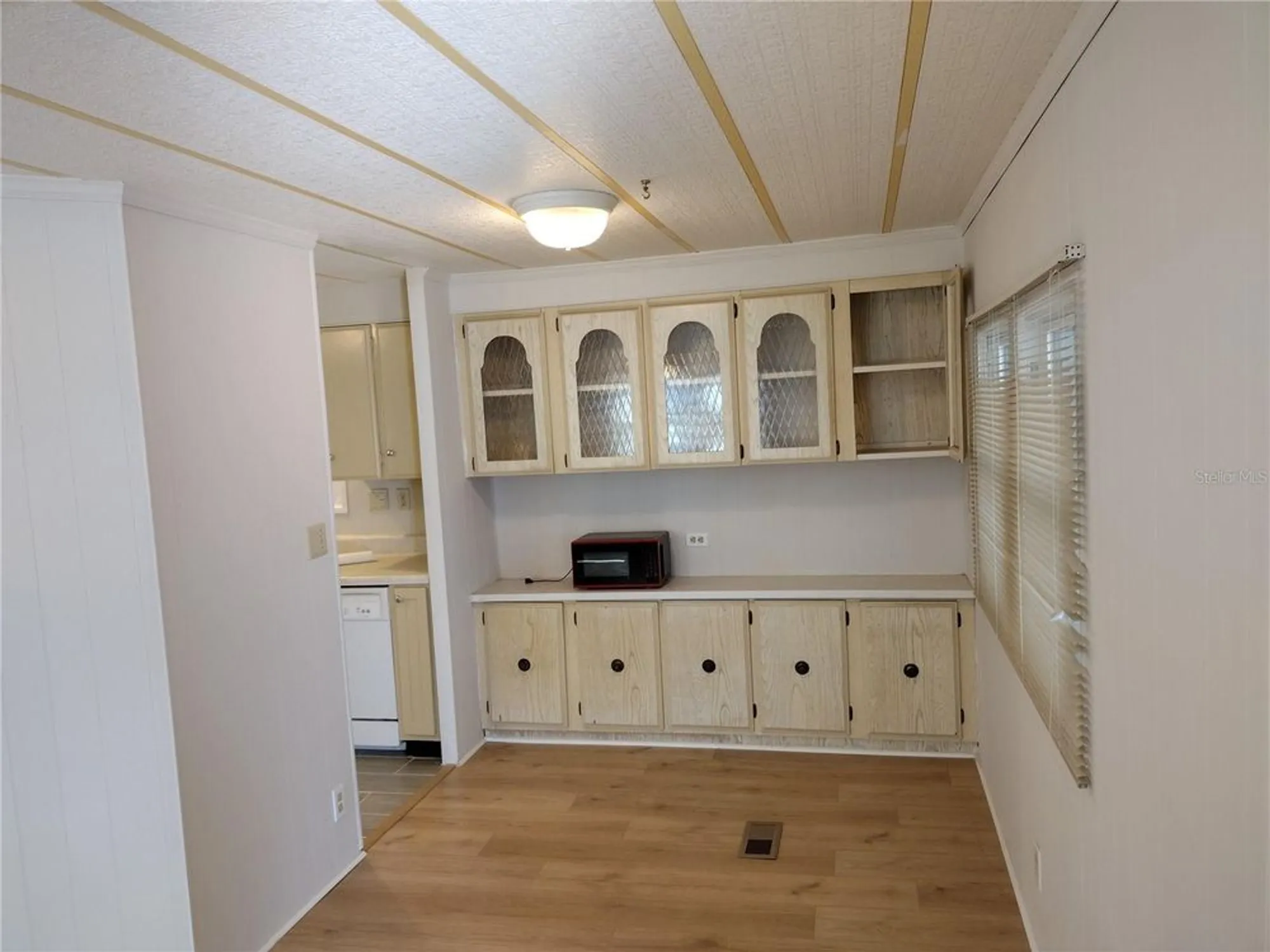 Property Slideshow image 9 of 22 | 925 beechwood ave, Lady Lake, FL, 32159