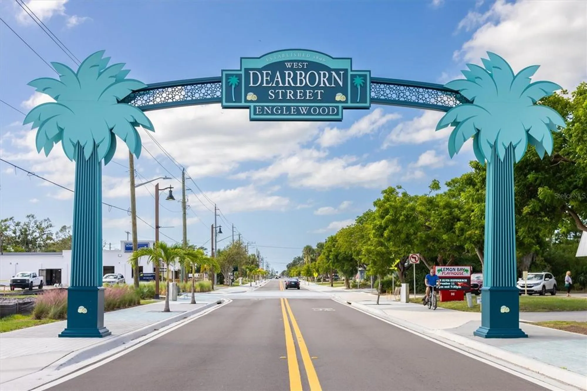 Property Slideshow image 24 of 45 | 604 foxwood blvd, Englewood, FL, 34223