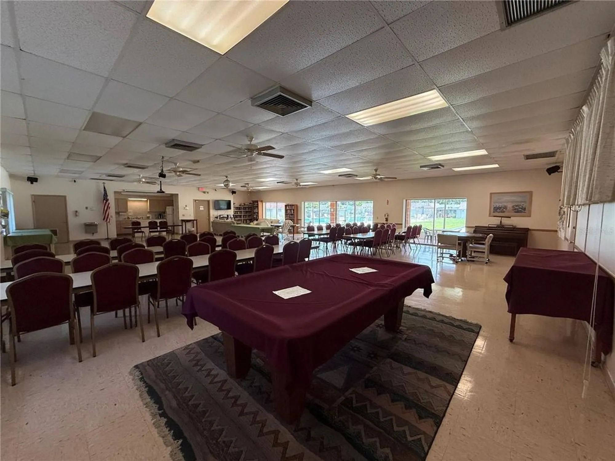 Property Slideshow image 32 of 42 | 8215 burgundy dr n # 8215, Pinellas Park, FL, 33781