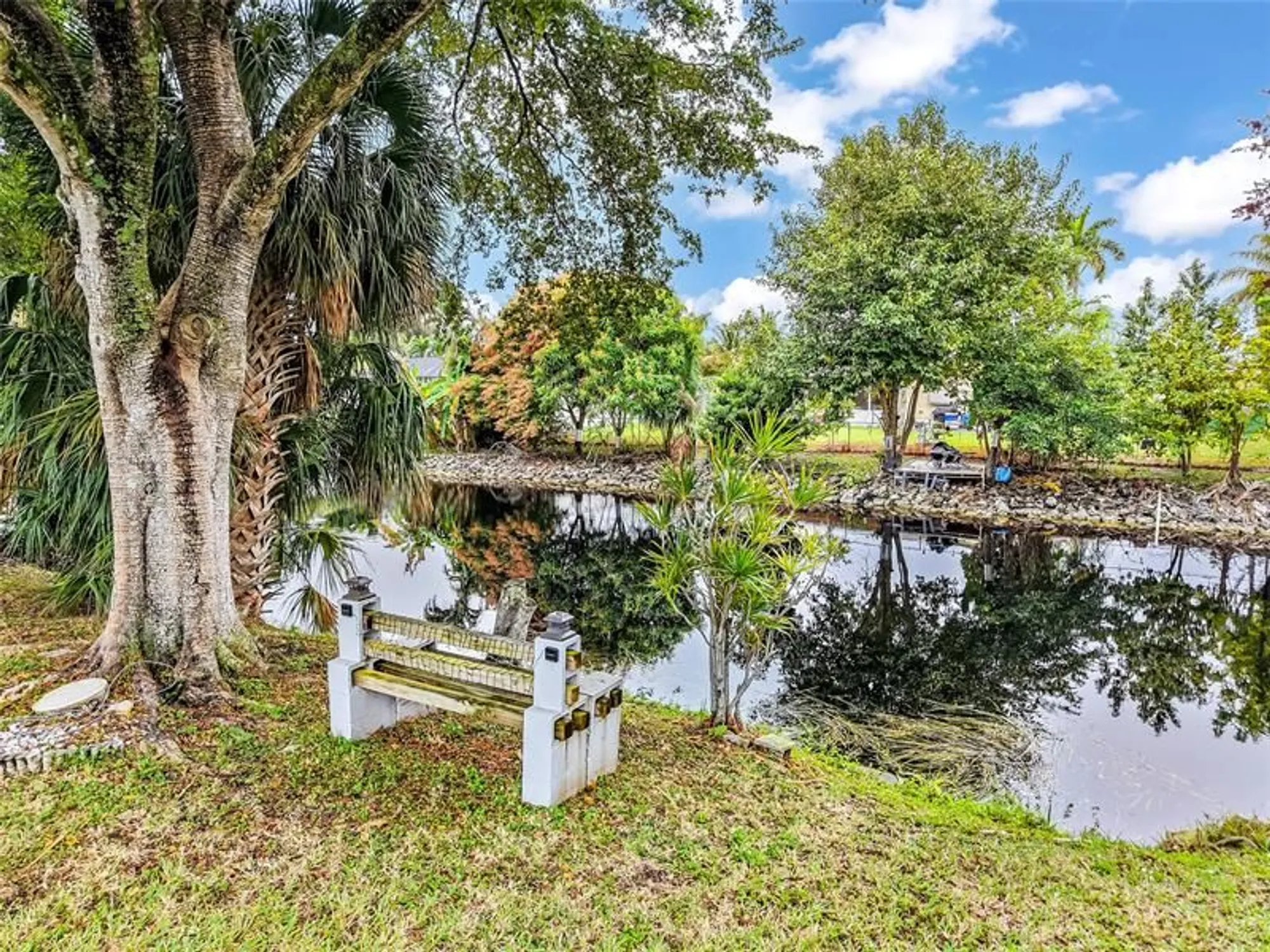 Property Slideshow image 34 of 35 | 985 nw 69th ave, Margate, FL, 33063
