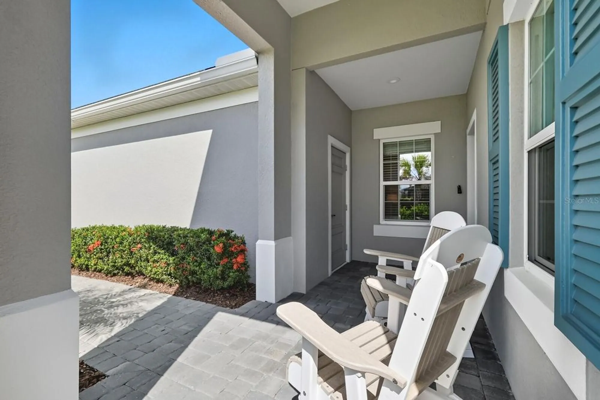 Property Slideshow image 5 of 59 | 2723 sapphire blue ln, Bradenton, FL, 34211