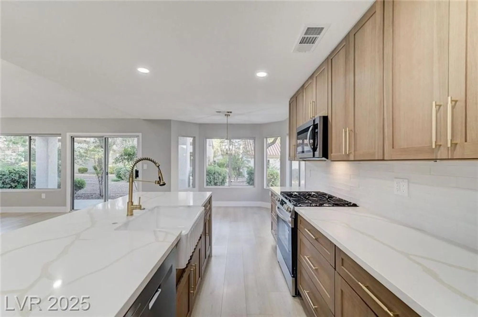 Property Slideshow image 31 of 75 | 9308 quail ridge dr, Las Vegas, NV, 89134