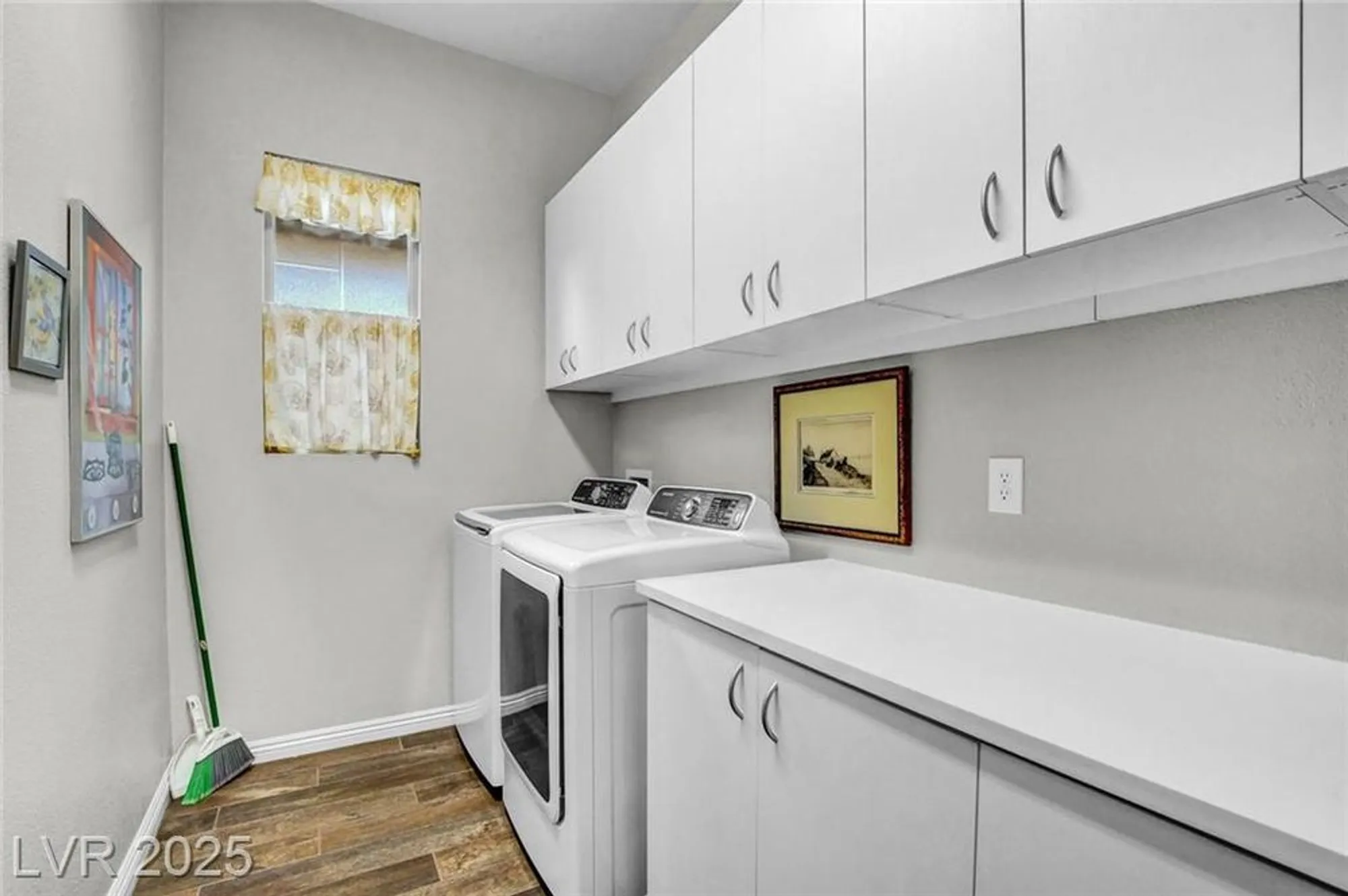 Property Slideshow image 31 of 68 | 6803 regency crest ave, Las Vegas, NV, 89148