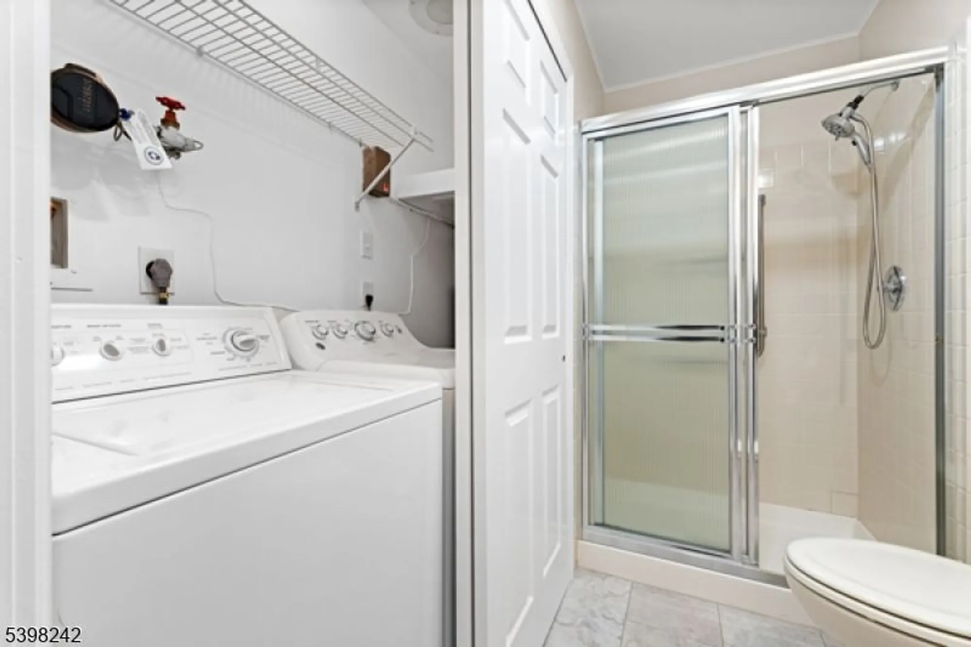 Property Slideshow image 19 of 32 | 18 benjamin franklin dr, Monroe Twp., NJ, 08831