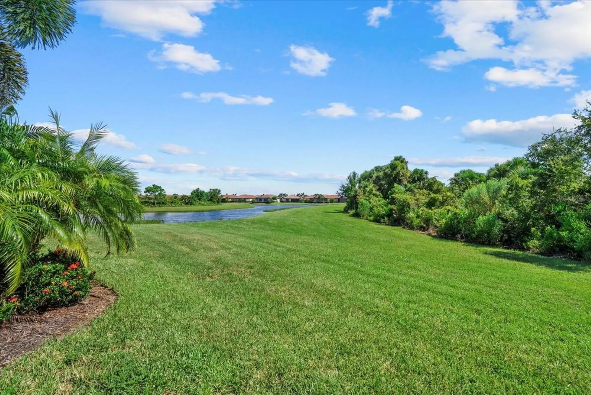 Property Slideshow image 33 of 66 | 10189 fiddlewood dr, Venice, FL, 34293
