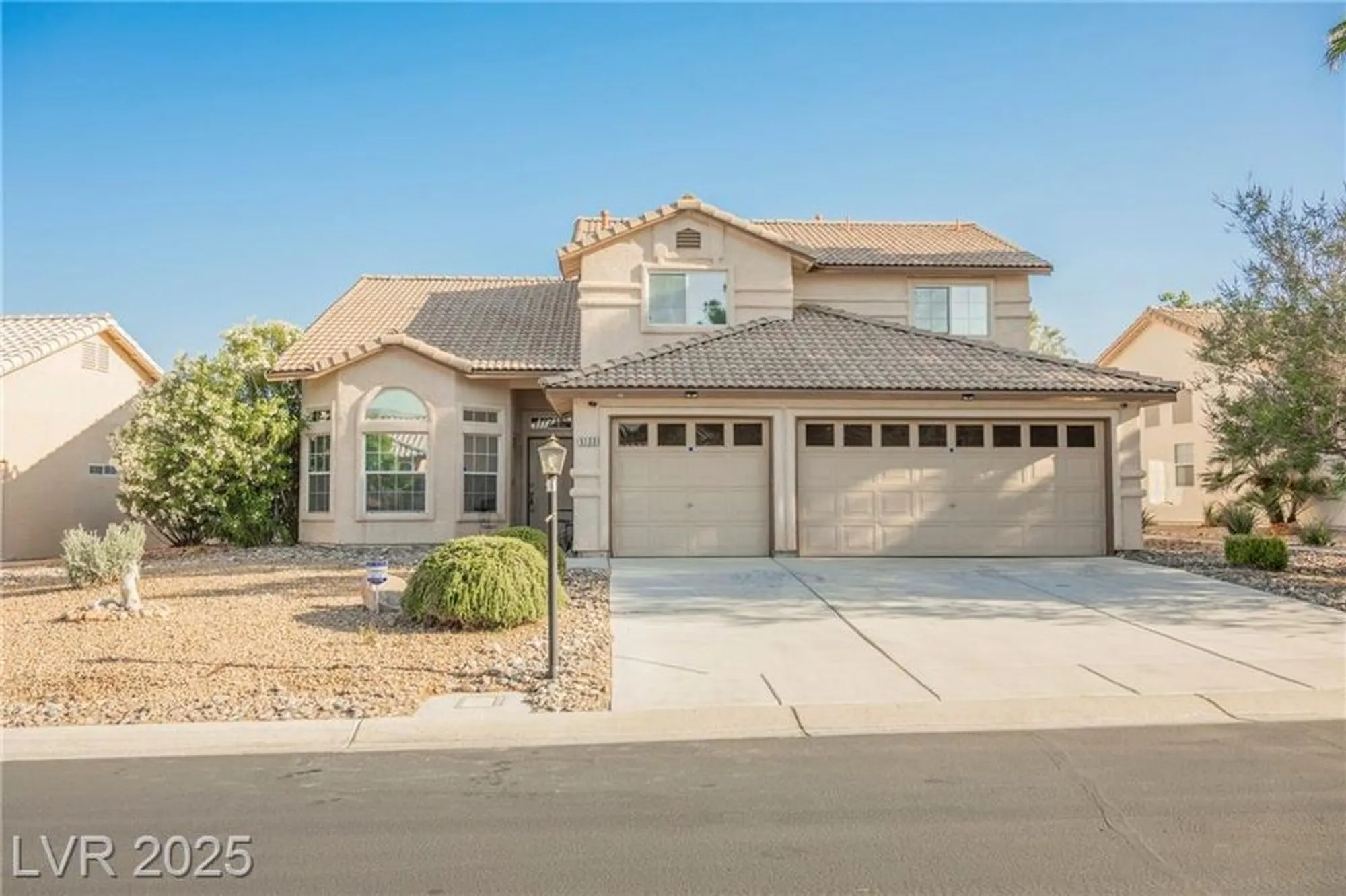 Property Slideshow image 2 of 66 | 5133 burr oak dr, Las Vegas, NV, 89130