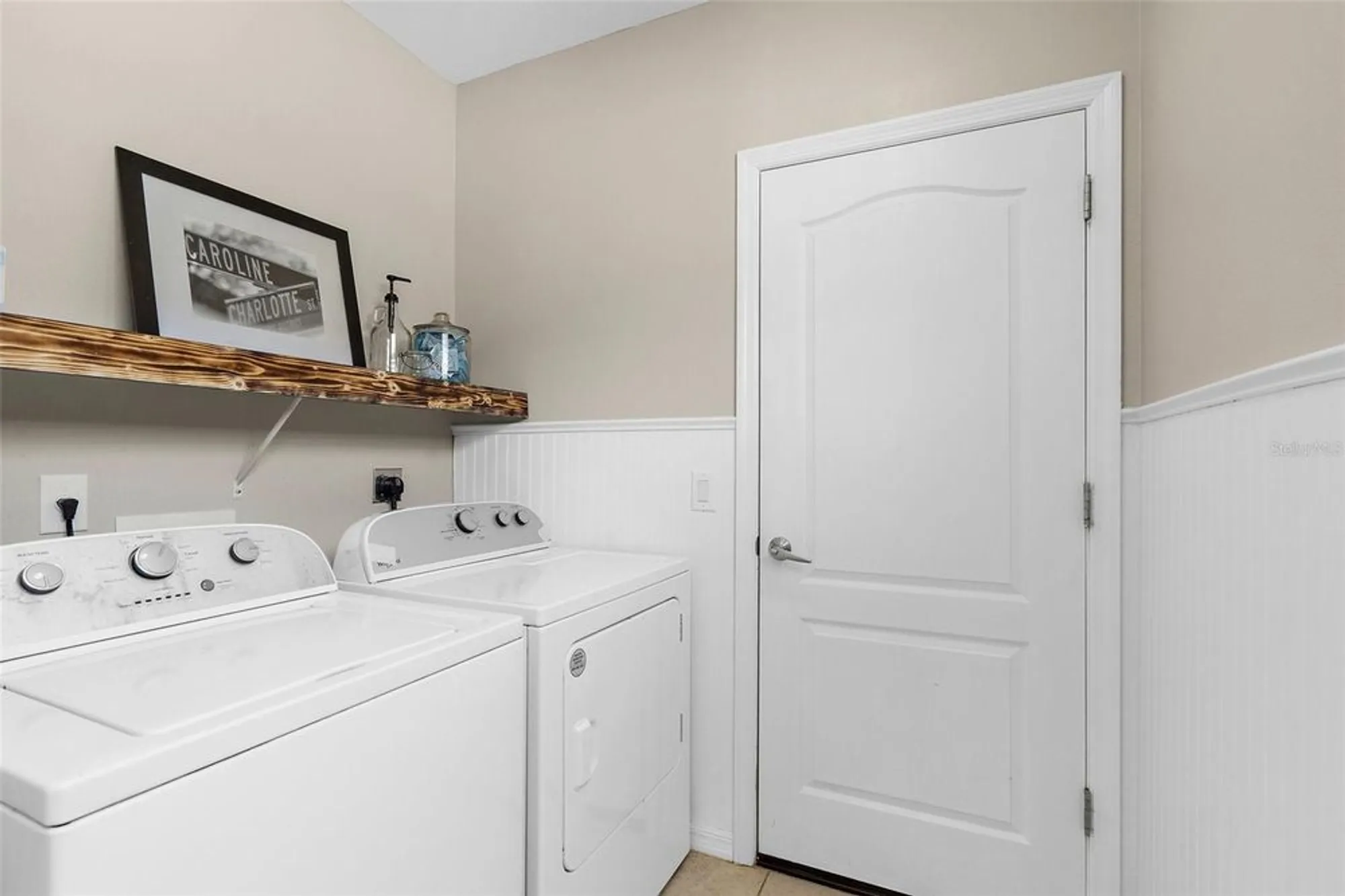 Property Slideshow image 17 of 50 | 12520 shimmering oak cir, Venice, FL, 34293