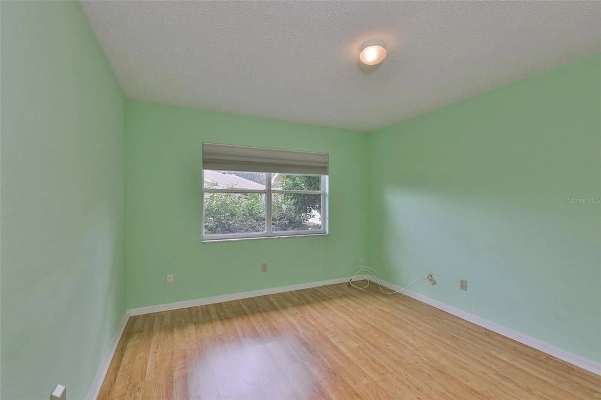 Property Slideshow image 18 of 49 | 1908 canterbury ln 20, Sun City Center, FL, 33573