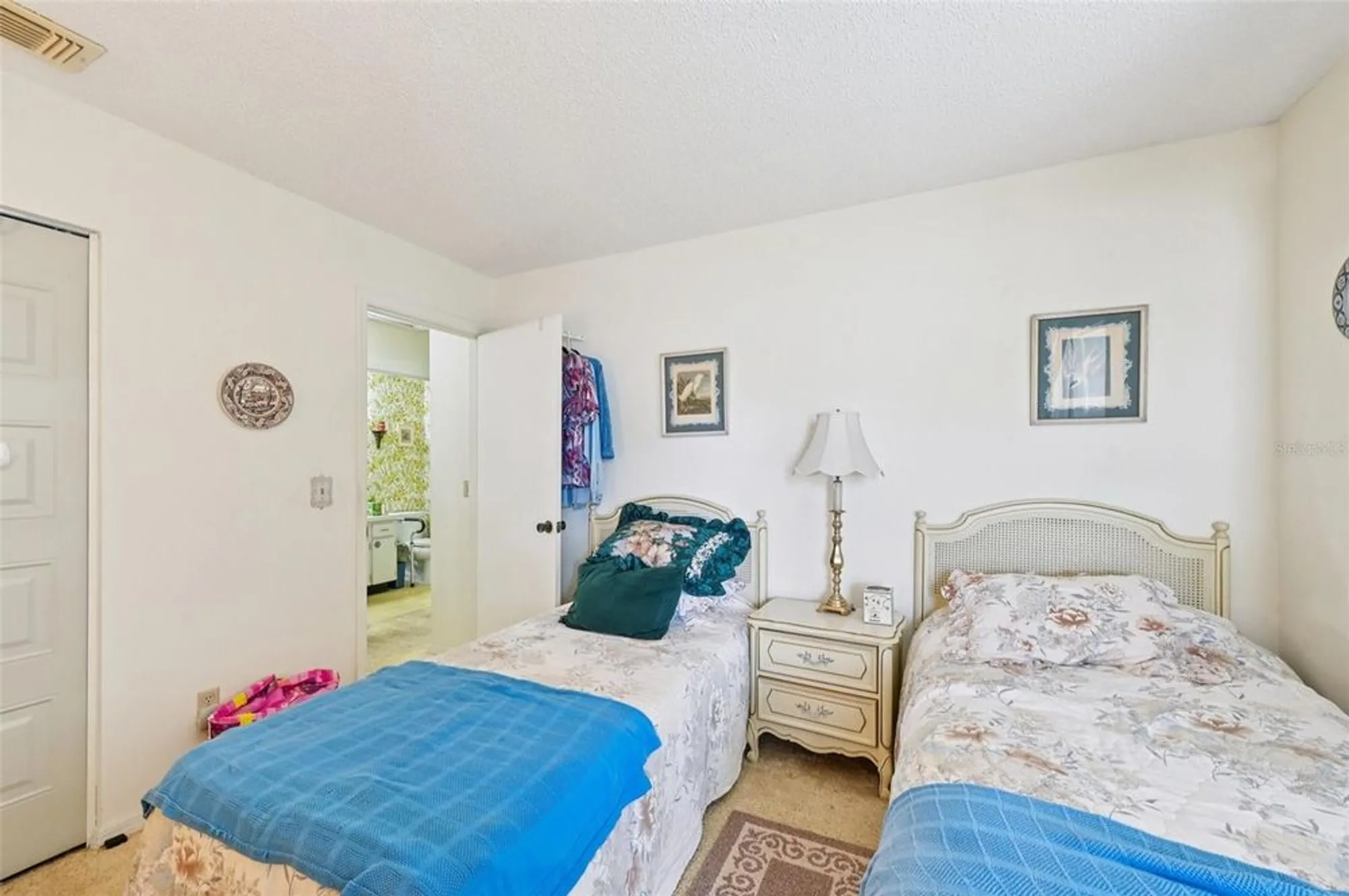 Property Slideshow image 16 of 51 | 2208 grenadier dr, Sun City Center, FL, 33573