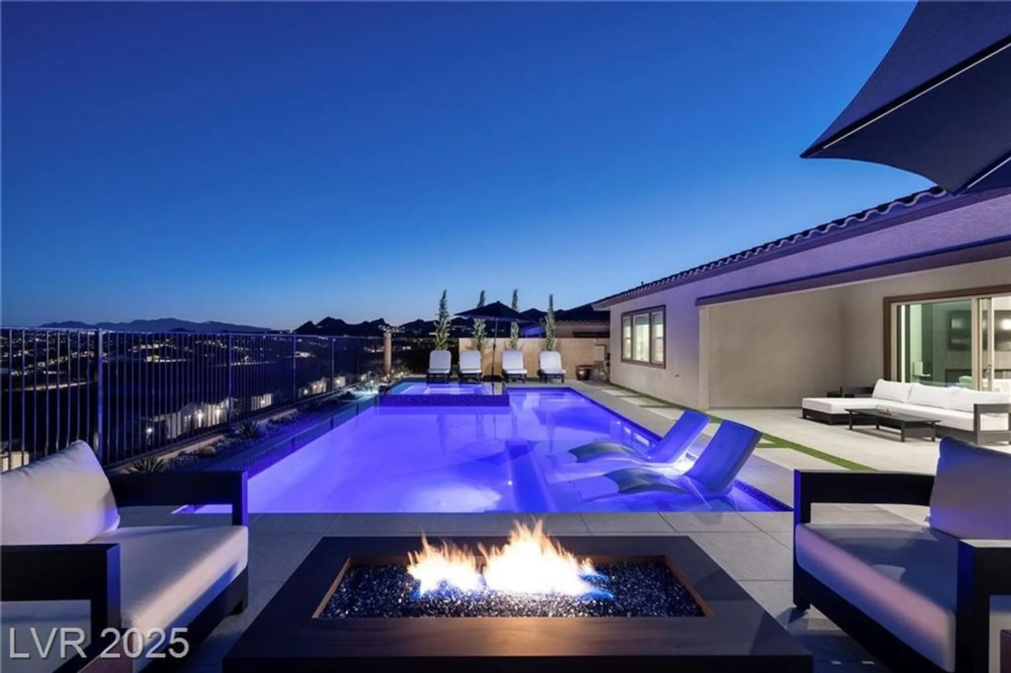 Property Slideshow image 40 of 63 | 351 tigullio ave, Henderson, NV, 89011