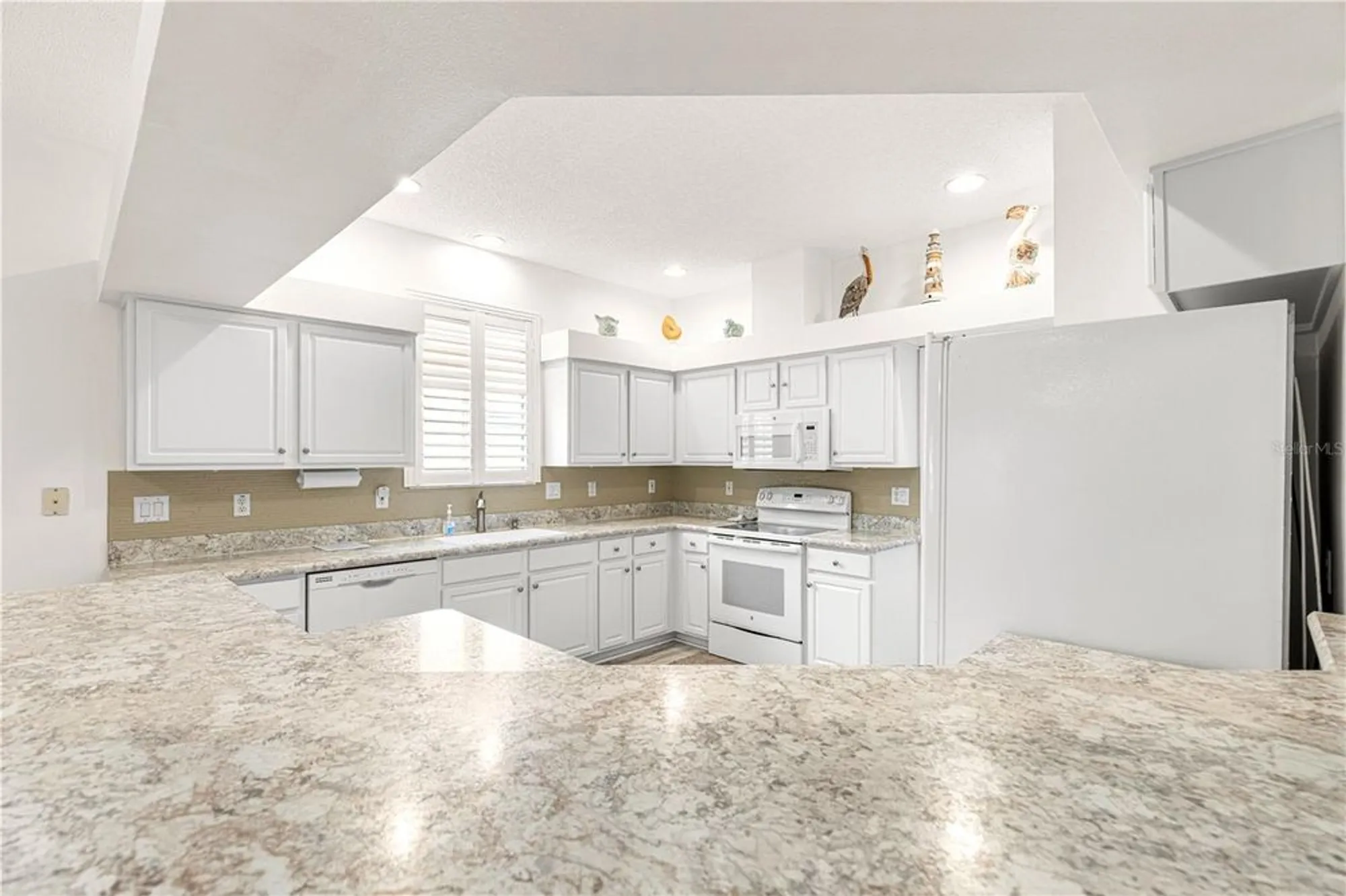 Property Slideshow image 12 of 53 | 32752 timberwood dr, Leesburg, FL, 34748