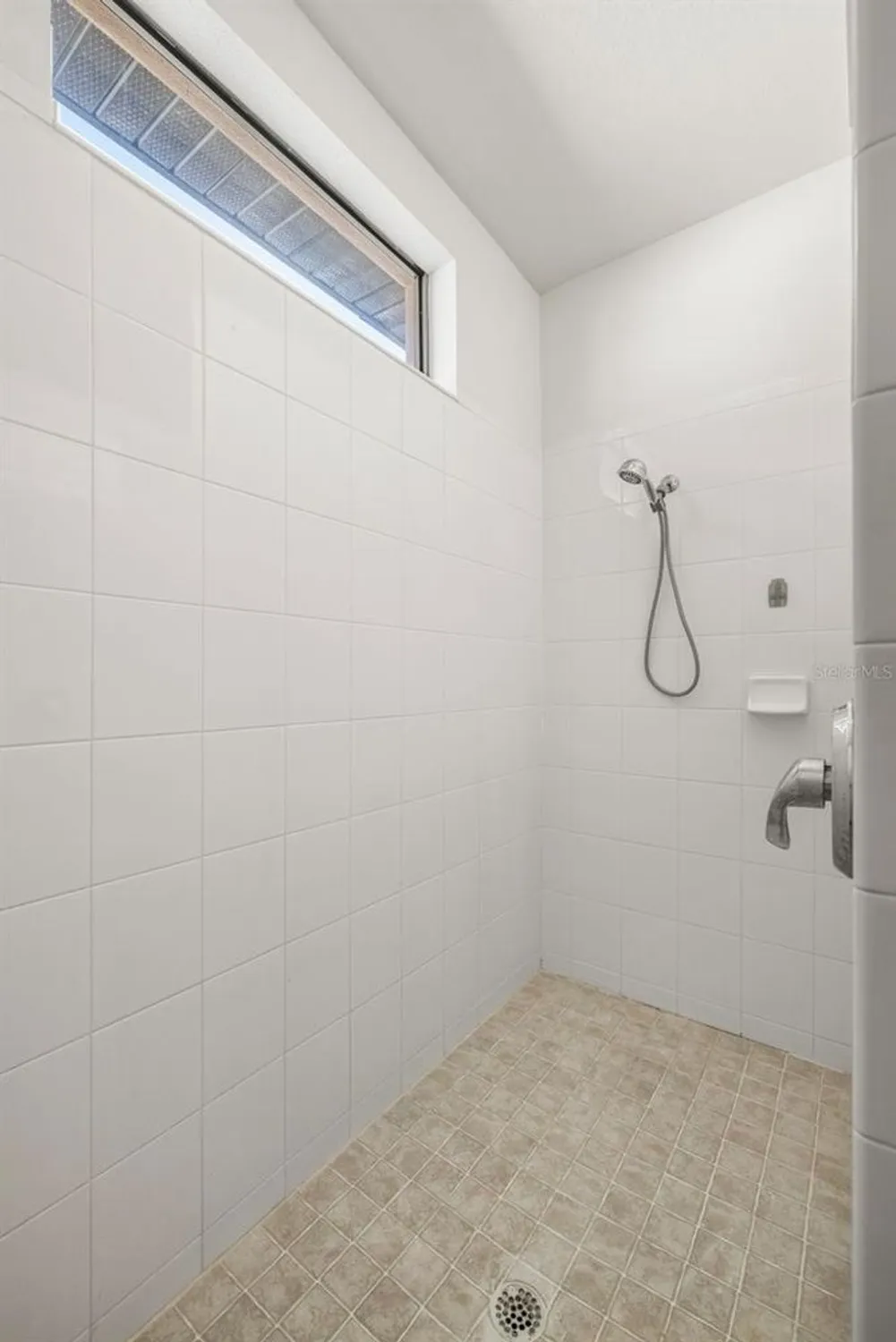 Property Slideshow image 25 of 54 | 5808 hidden falls ln, Apollo Beach, FL, 33572