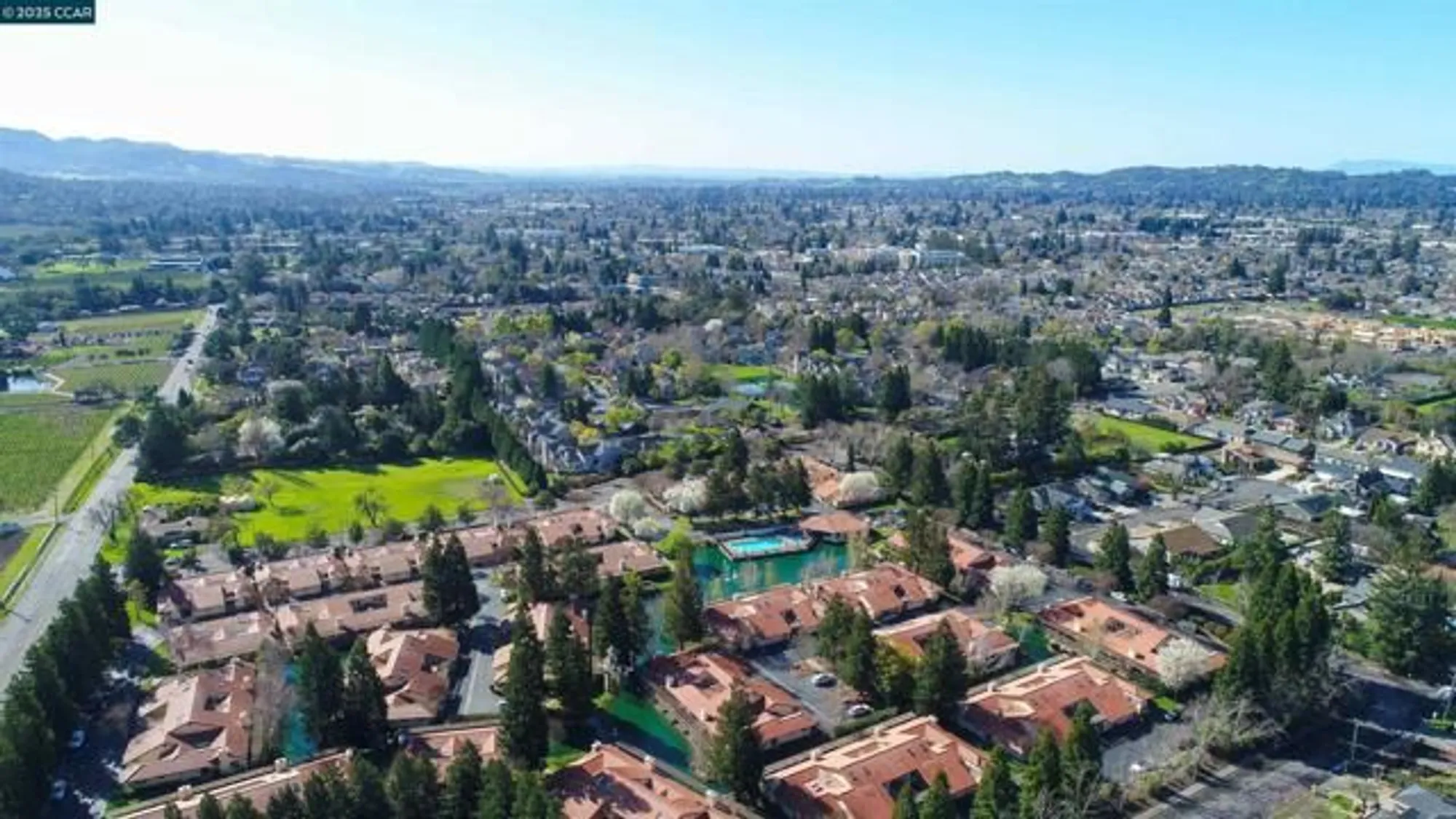 Property Slideshow image 26 of 26 | 11 fountain grove cir, Napa, CA, 94558