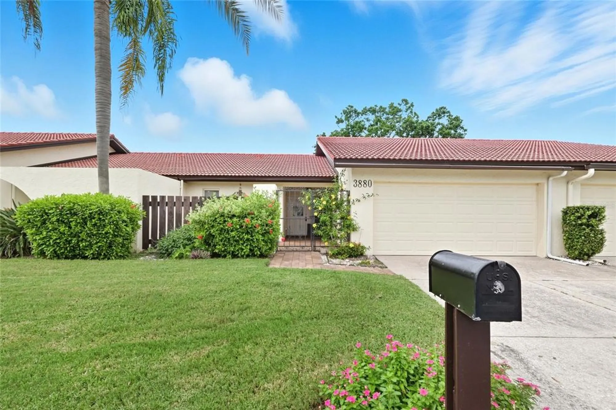 Property Slideshow image 3 of 44 | 3880 el poinier ct # 8702, Sarasota, FL, 34232