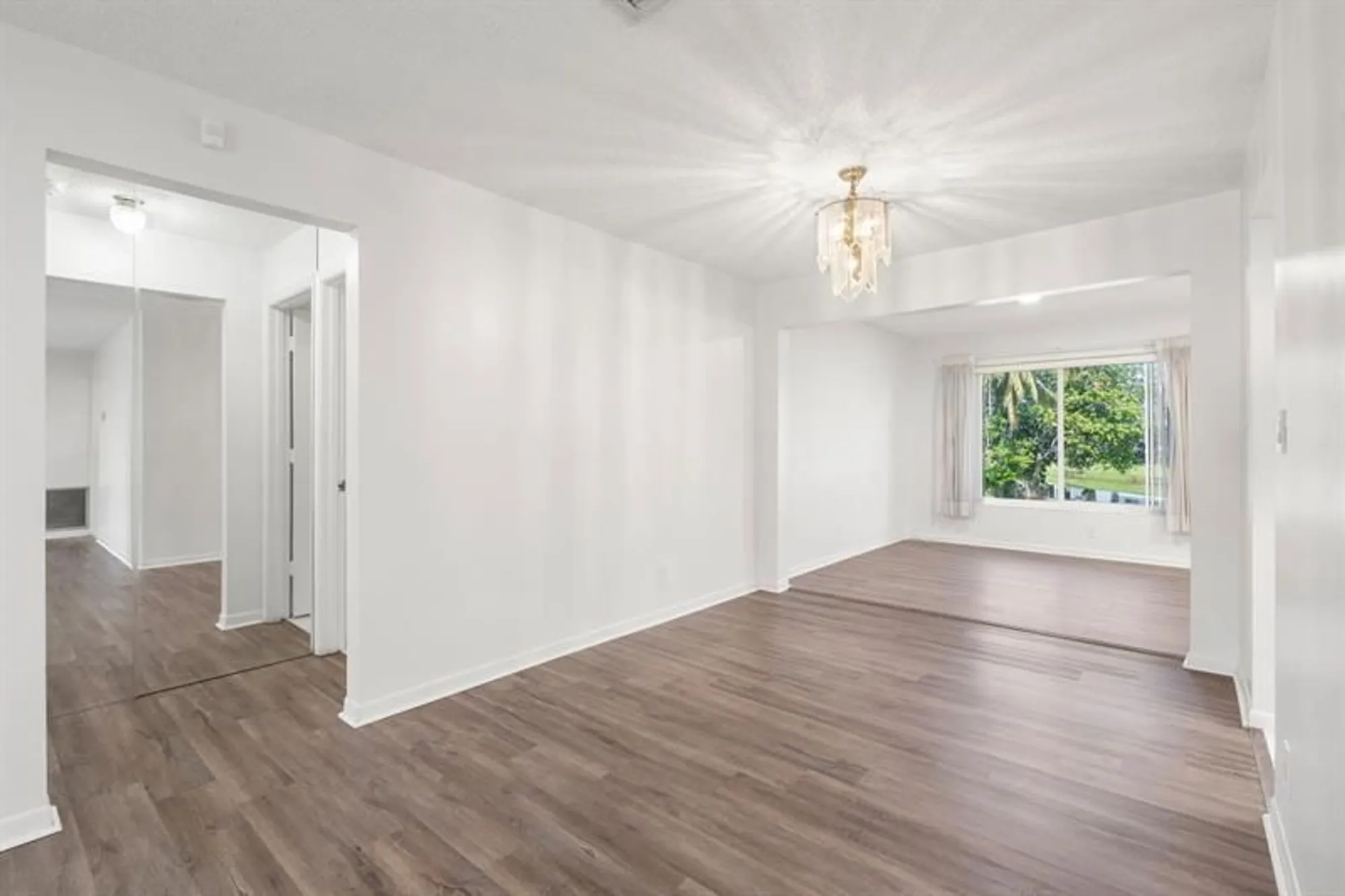 Property Slideshow image 8 of 34 | 1165 nw 67th ave, Margate, FL, 33063