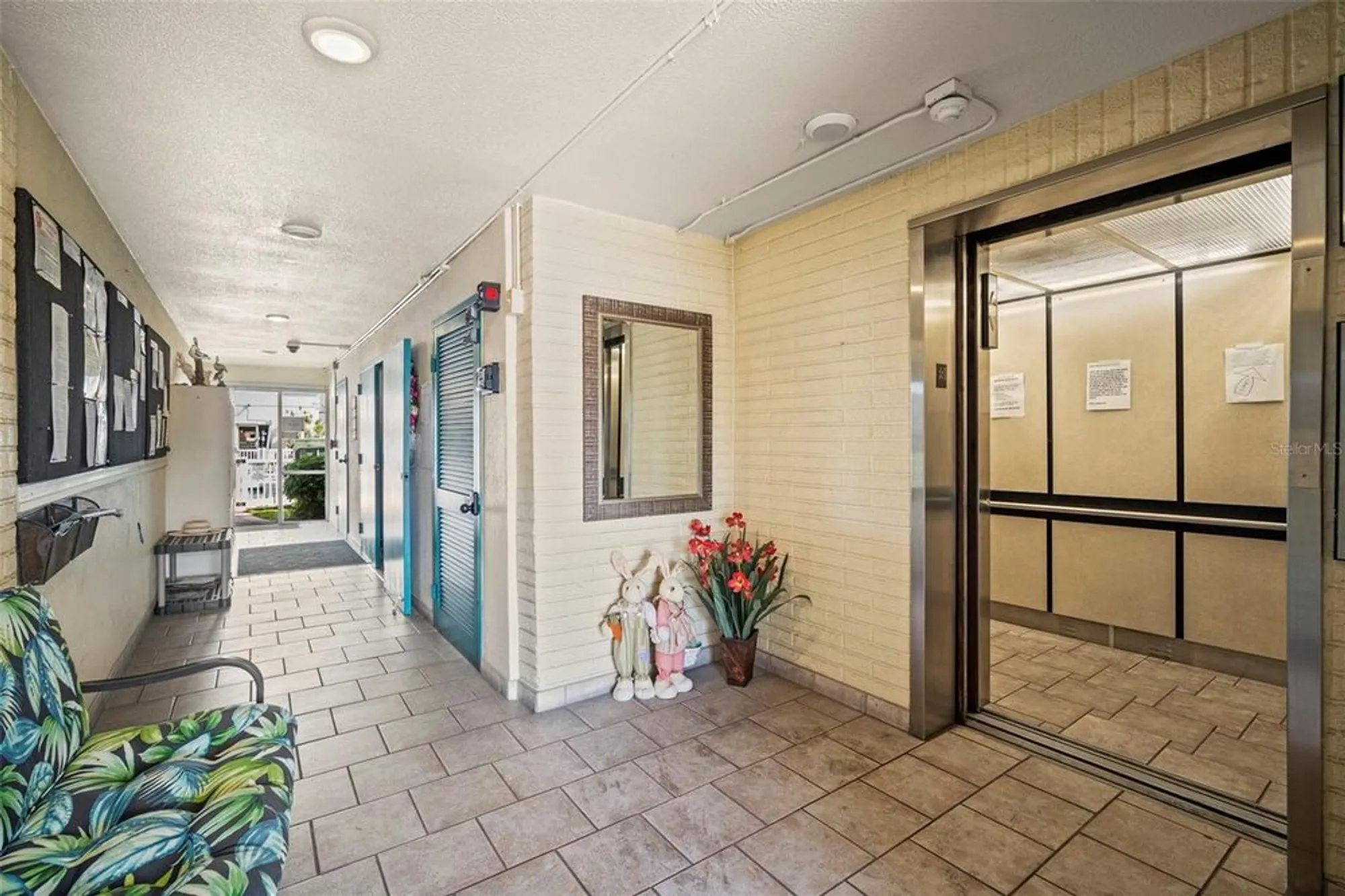 Property Slideshow image 26 of 32 | 2960 59th st 615, Gulfport, FL, 33707