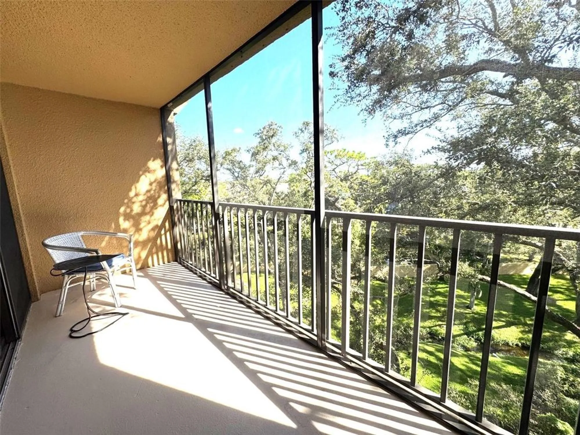 Property Slideshow image 22 of 57 | 3062 eastland blvd unit 402, Clearwater, FL, 33761