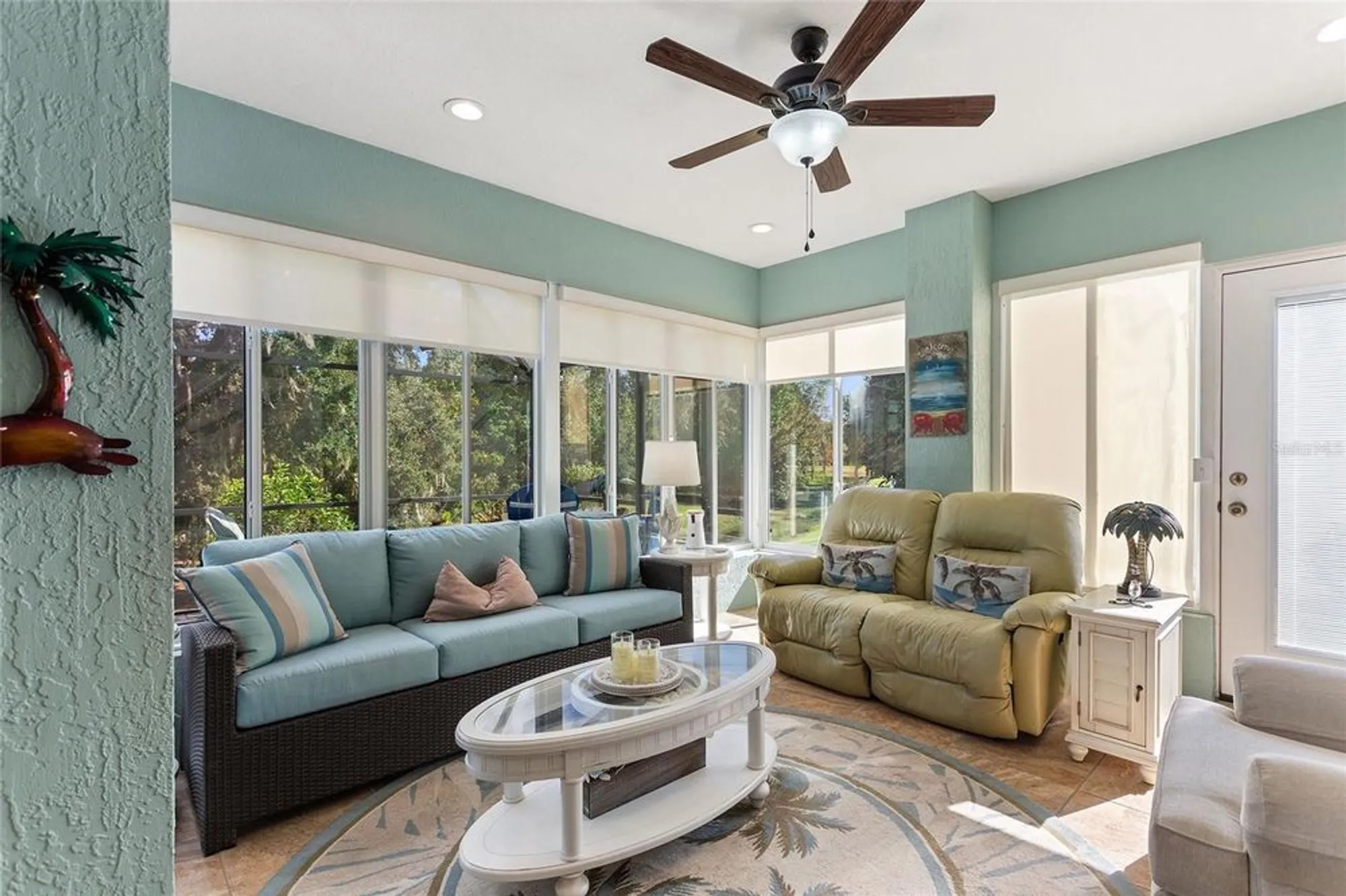 Property Slideshow image 11 of 61 | 537 ridge view dr, Davenport, FL, 33837