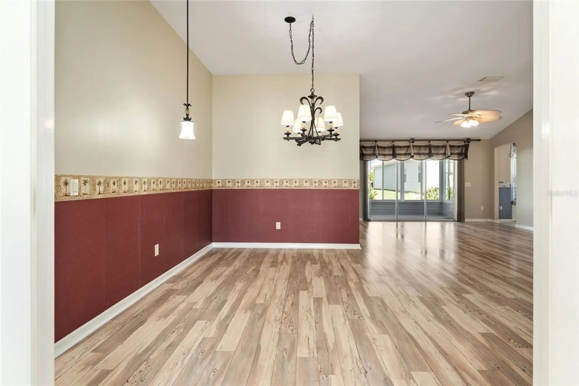 Property Slideshow image 10 of 71 | 3017 hillside ln, The Villages, FL, 32162