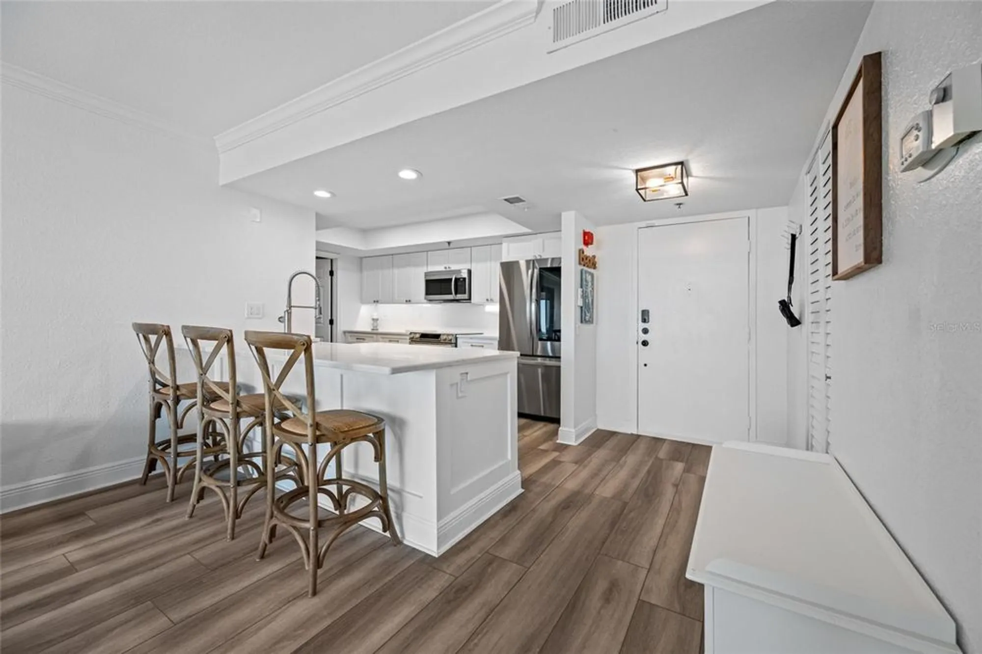 Property Slideshow image 7 of 54 | 6372 palma del mar blvd s apt 601, St Petersburg, FL, 33715