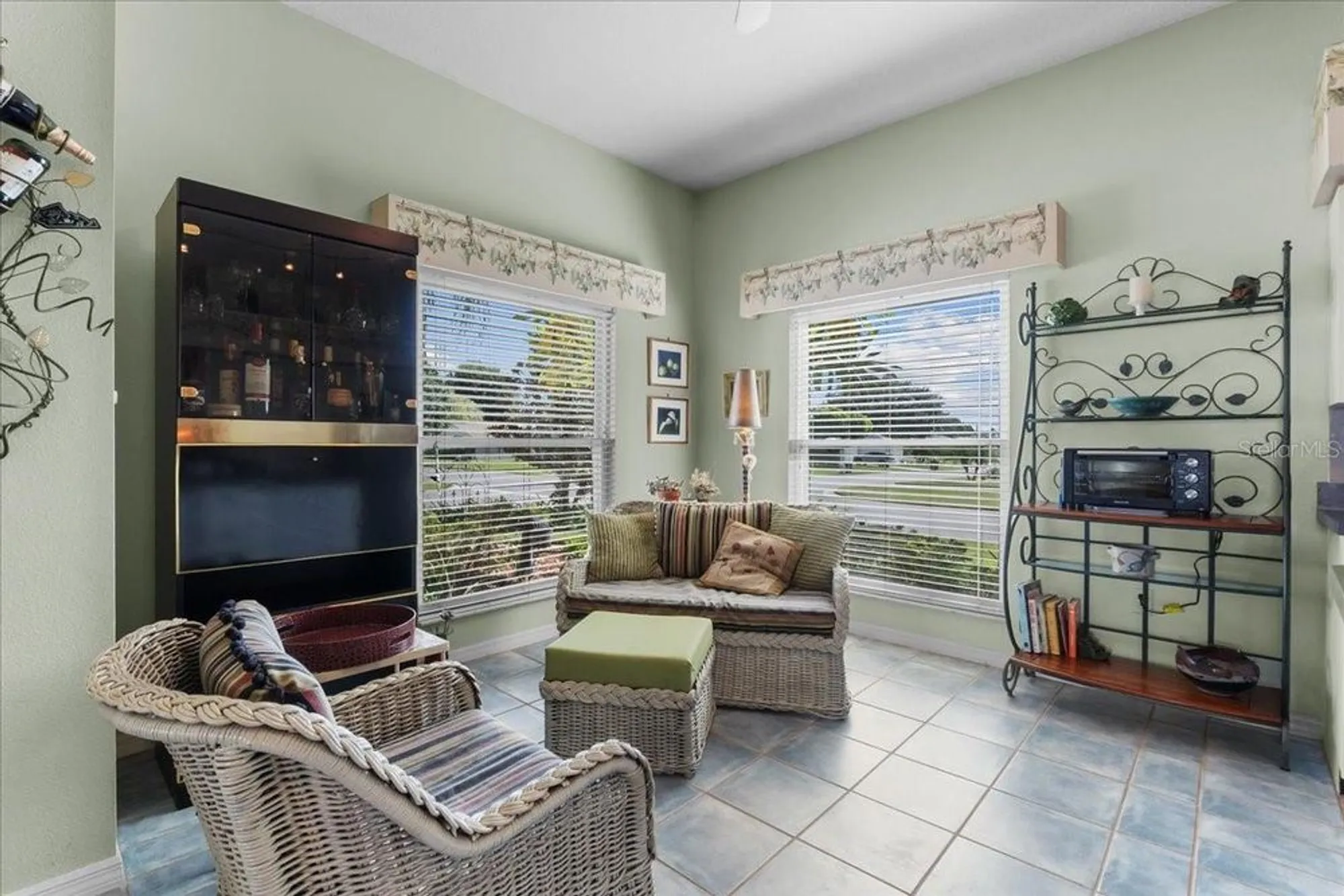 Property Slideshow image 14 of 90 | 6004 sanderling dr, Lakeland, FL, 33809