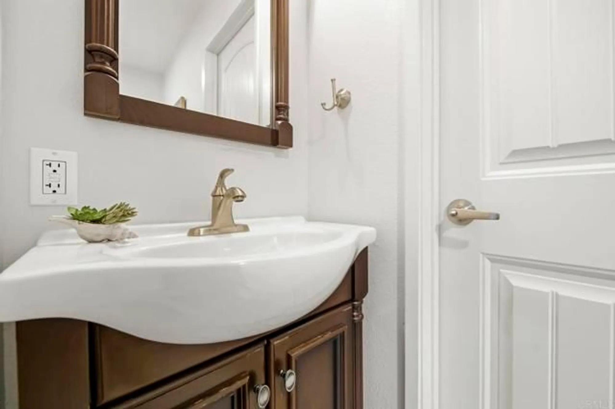 Property Slideshow image 17 of 32 | 3902 vista campana n unit 62, Oceanside, CA, 92057