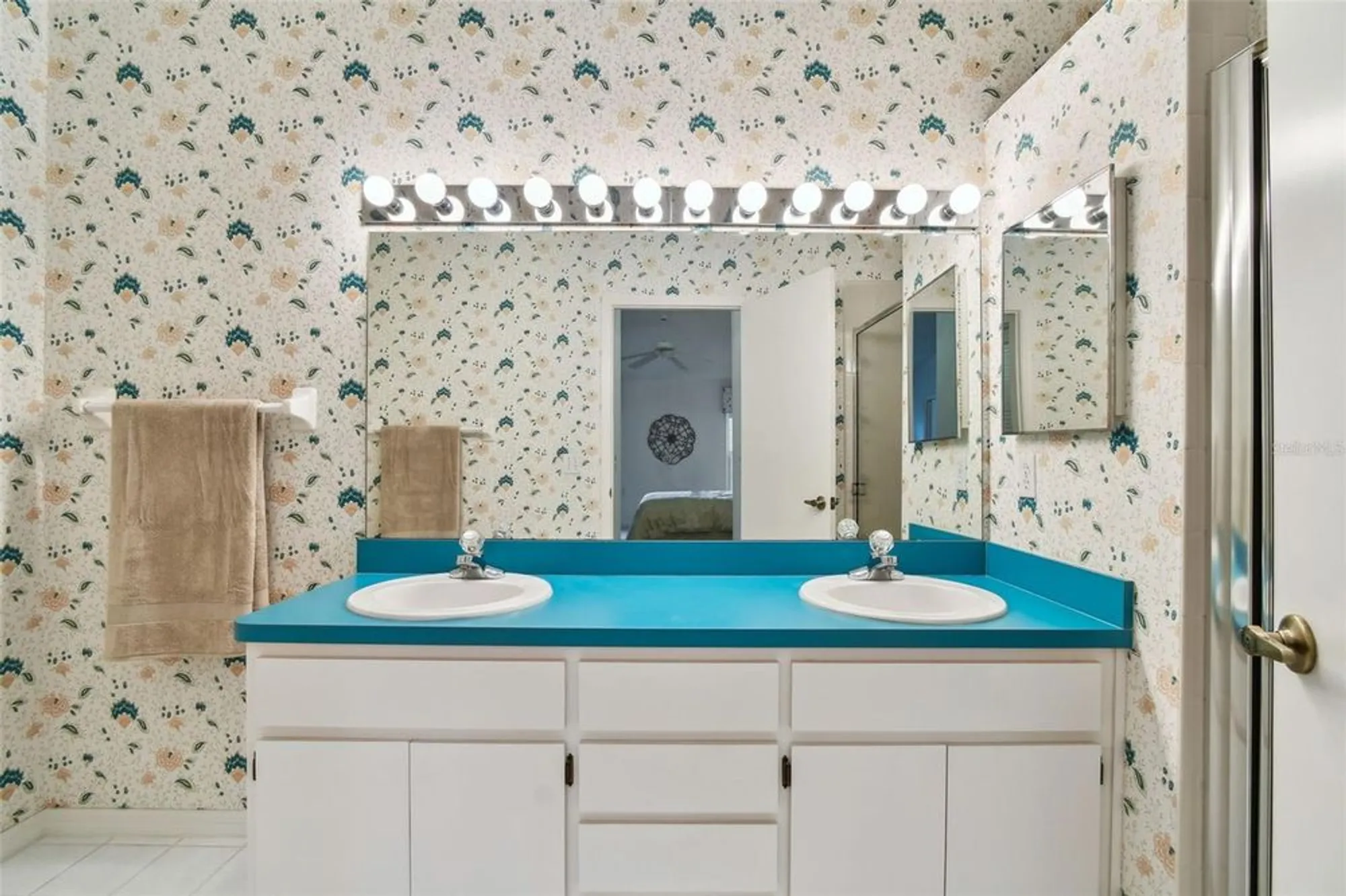 Property Slideshow image 26 of 38 | 1700 highland club ct, Palm Harbor, FL, 34684