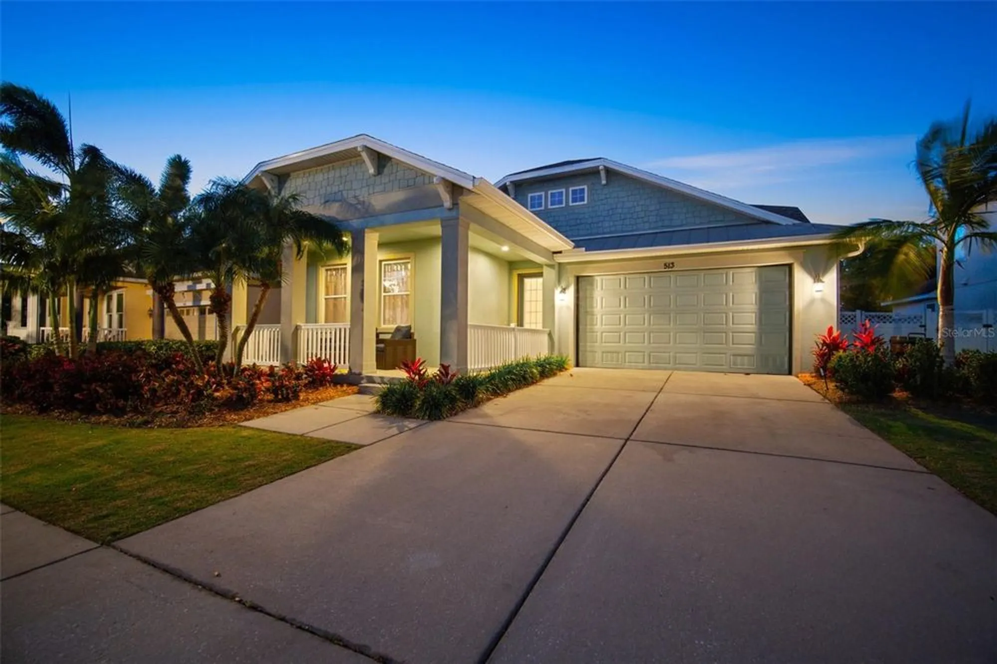 Property Slideshow image 3 of 80 | 513 manns harbor dr, Apollo Beach, FL, 33572