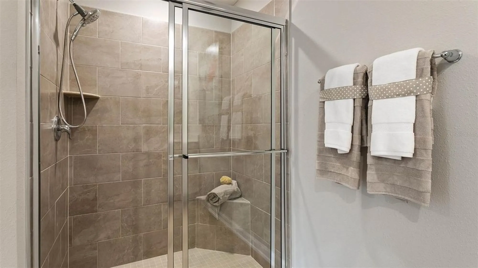 Property Slideshow image 16 of 64 | 155 greenwood dr, Palm Coast, FL, 32137