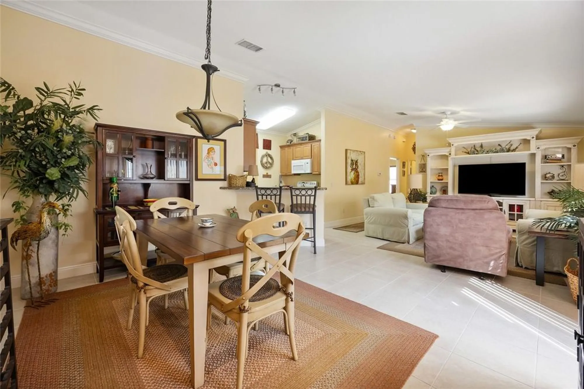 Property Slideshow image 2 of 34 | 2372 travis pl, The Villages, FL, 32162