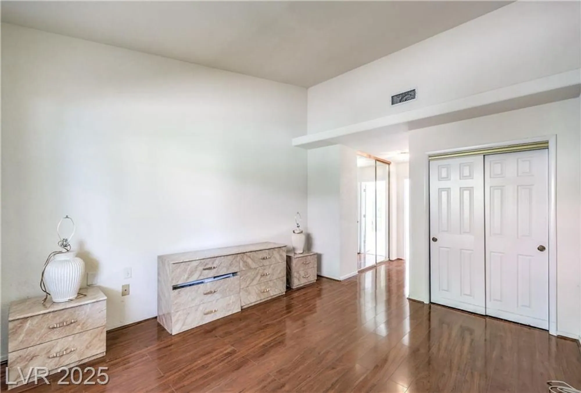 Property Slideshow image 11 of 26 | 2851 s valley view blvd unit 1075, Las Vegas, NV, 89102