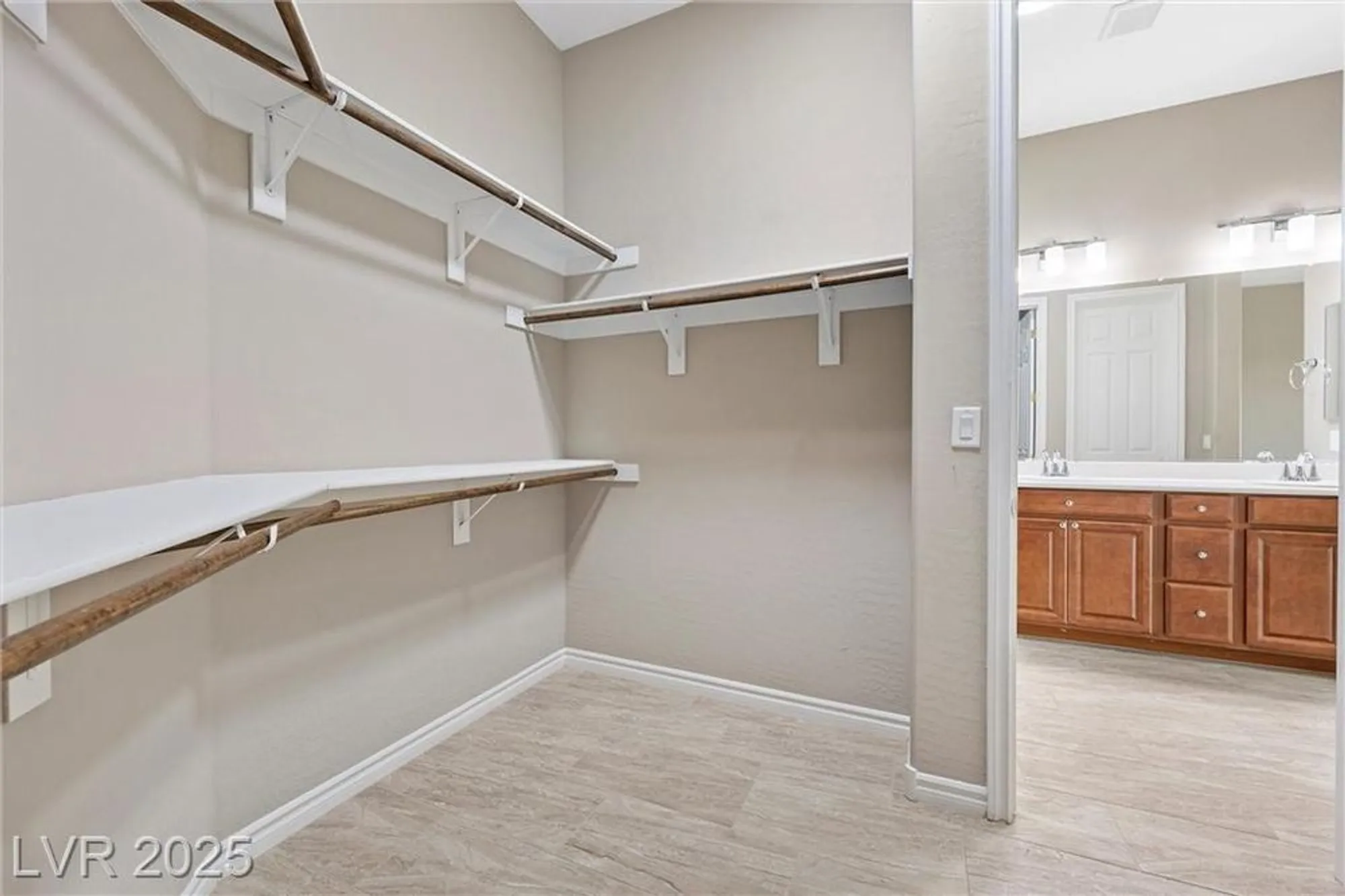 Property Slideshow image 27 of 70 | 732 rosewater dr, Henderson, NV, 89011