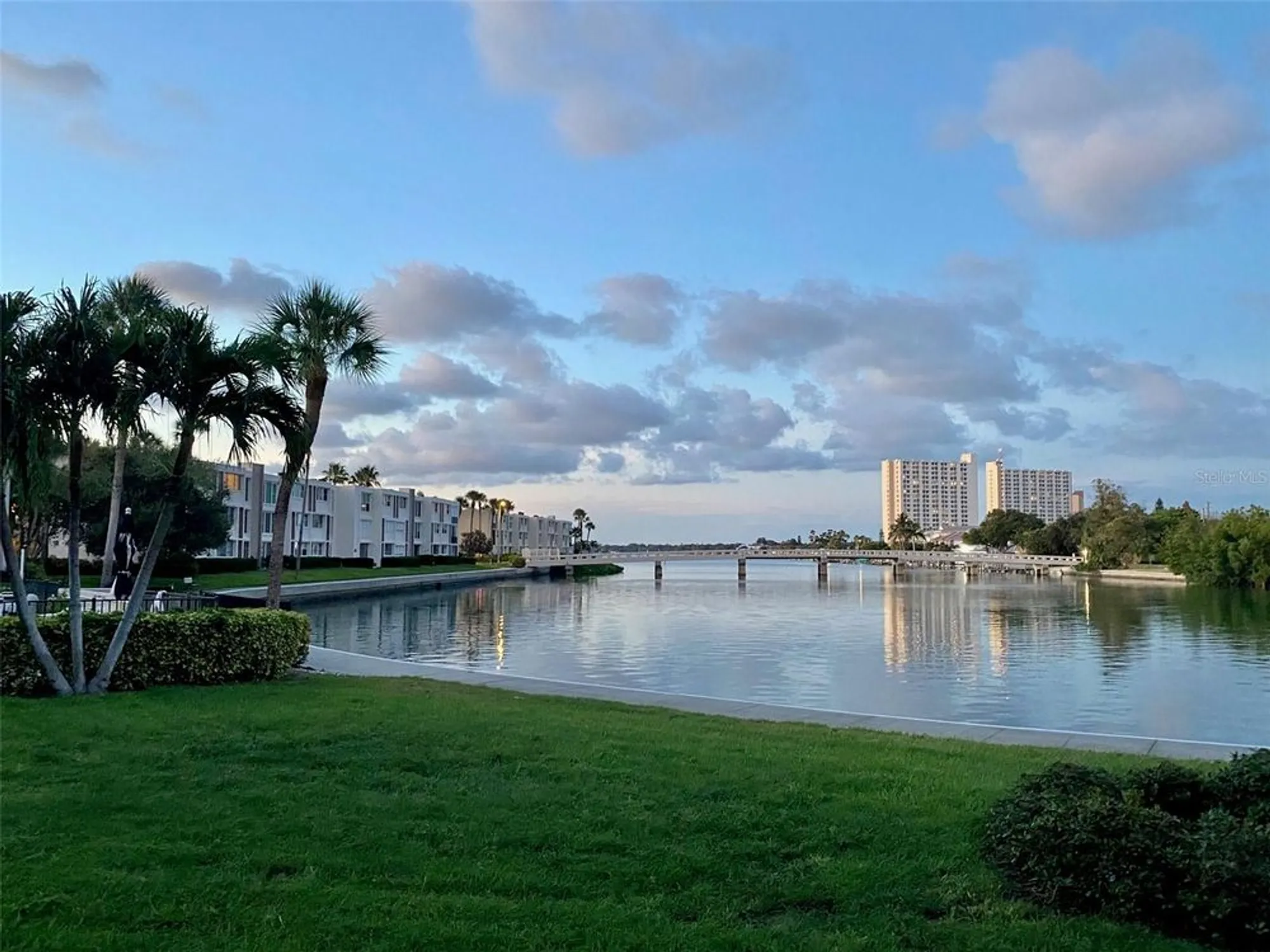 Property Slideshow image 55 of 62 | 7400 sun island dr 202, South Pasadena, FL, 33707