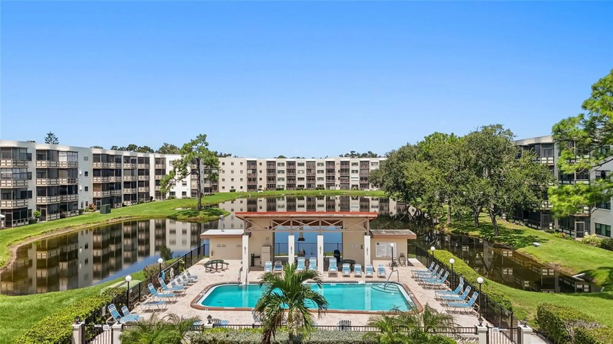 Property Slideshow image 25 of 32 | 6070 80th st n unit 109, St Petersburg, FL, 33709