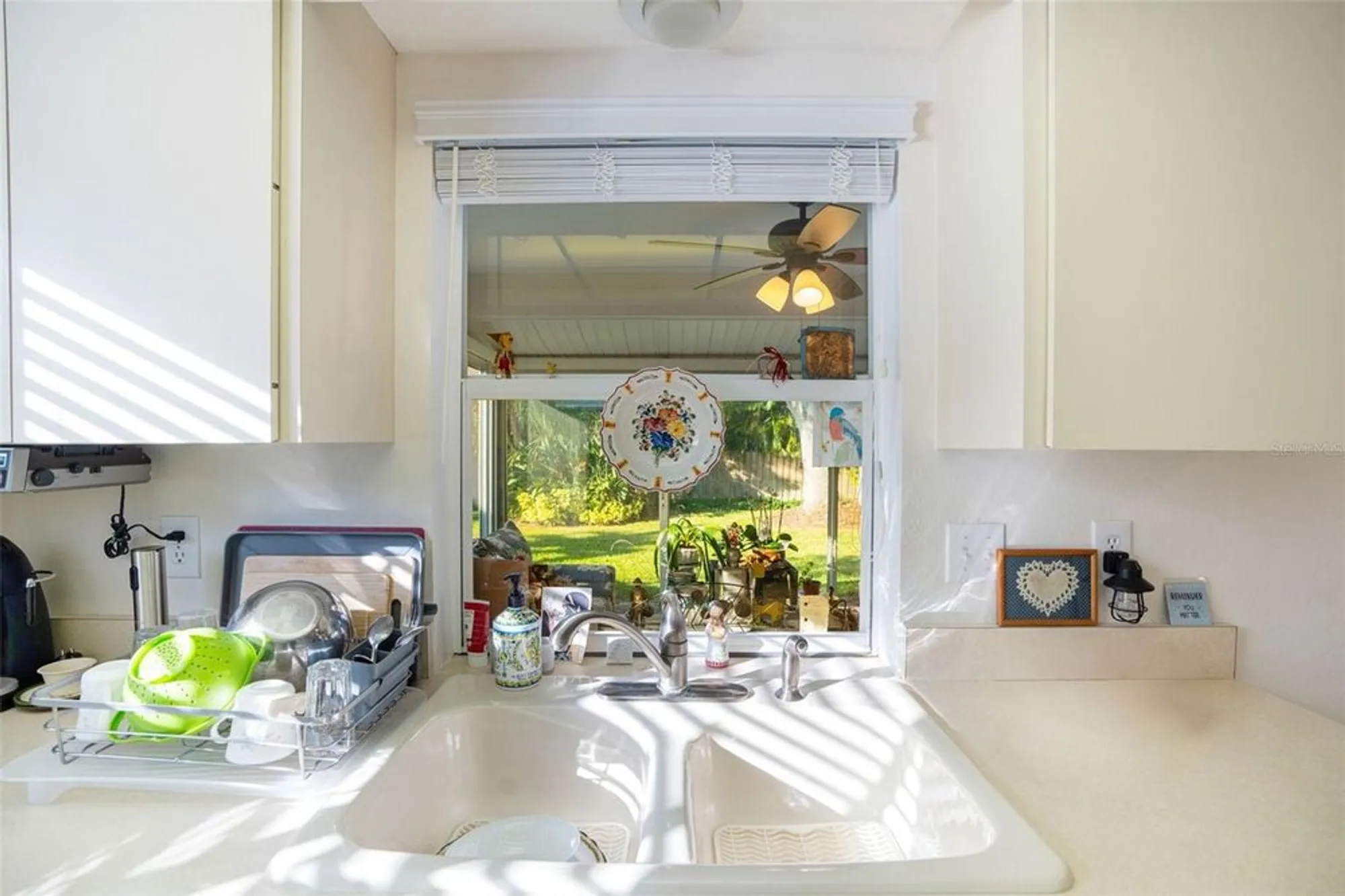 Property Slideshow image 11 of 23 | 4217 oakhurst cir 3023, Sarasota, FL, 34233