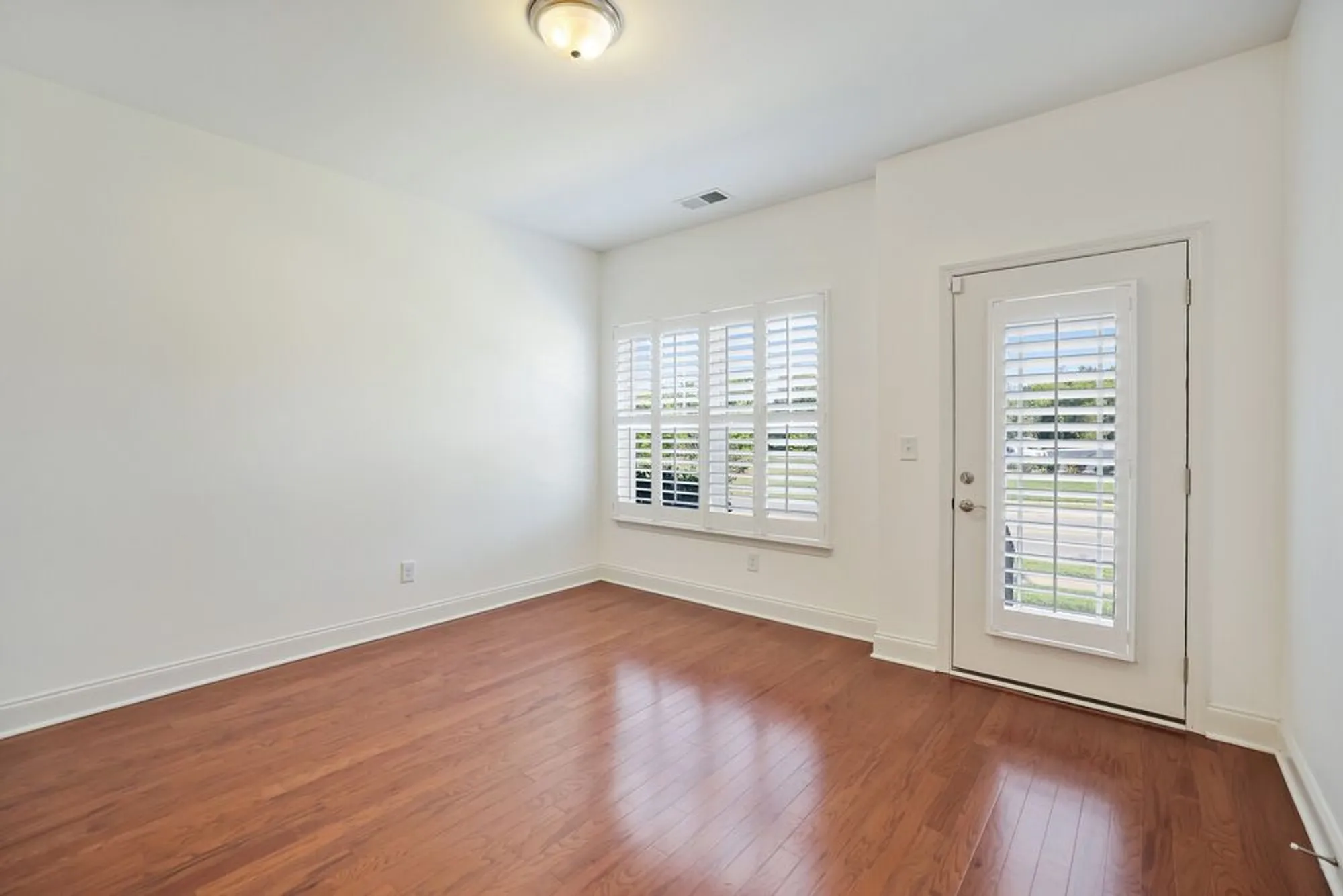 Property Slideshow image 6 of 45 | 304 thesing ct pvt, Nolensville, TN, 37135